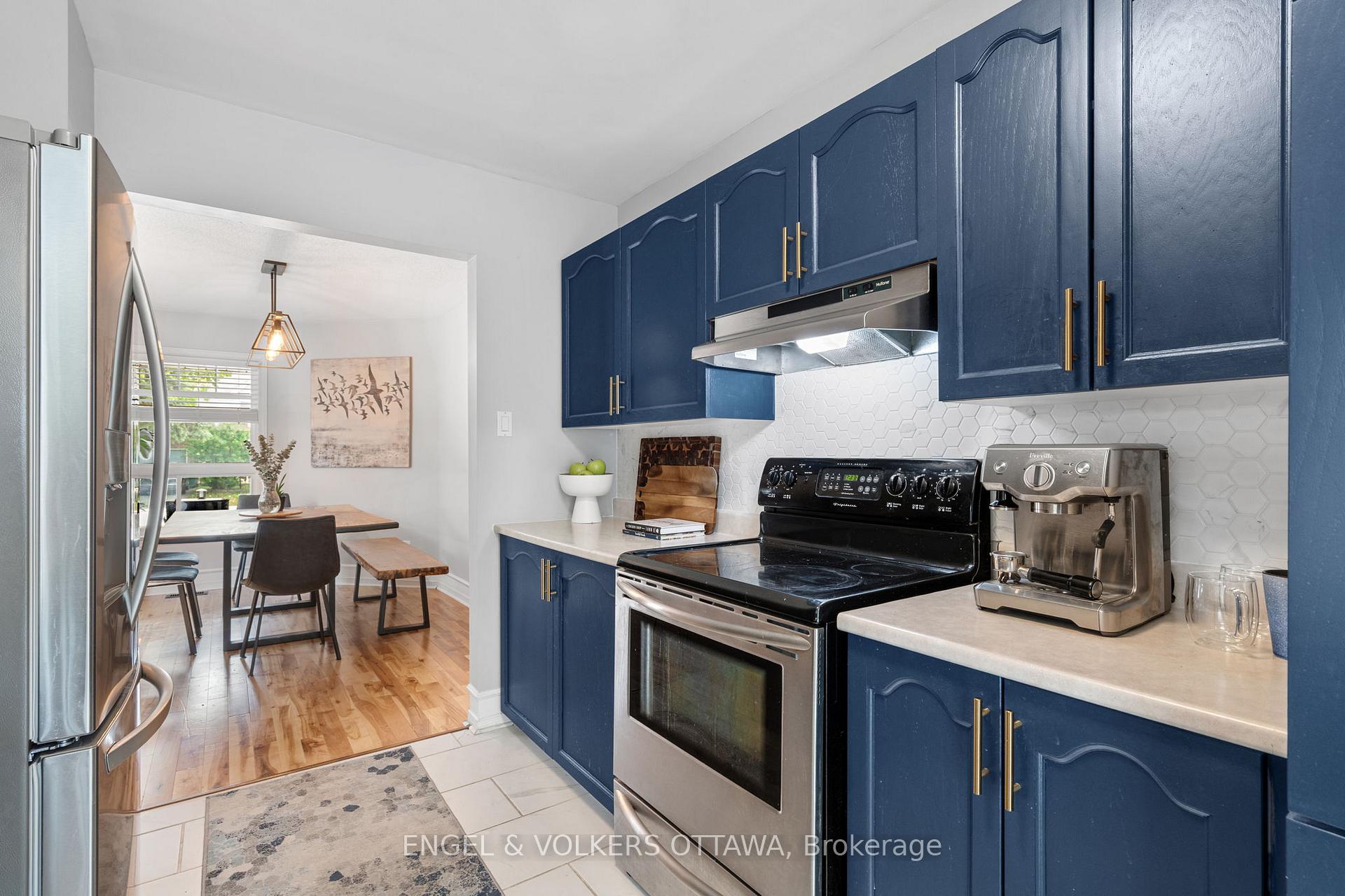 Photo 17 of 92 Markland Crescent, Ottawa, Barrhaven East — HOMEH