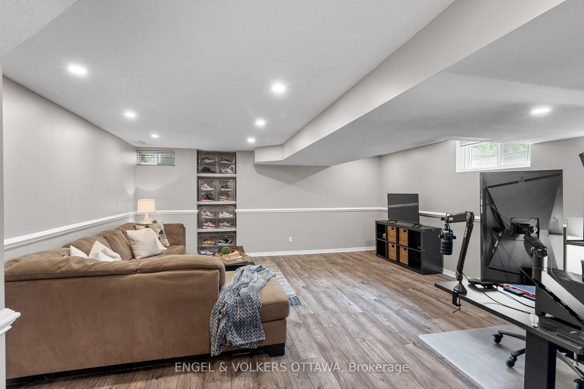 Photo 36 of 92 Markland Crescent, Ottawa, Barrhaven East — HOMEH
