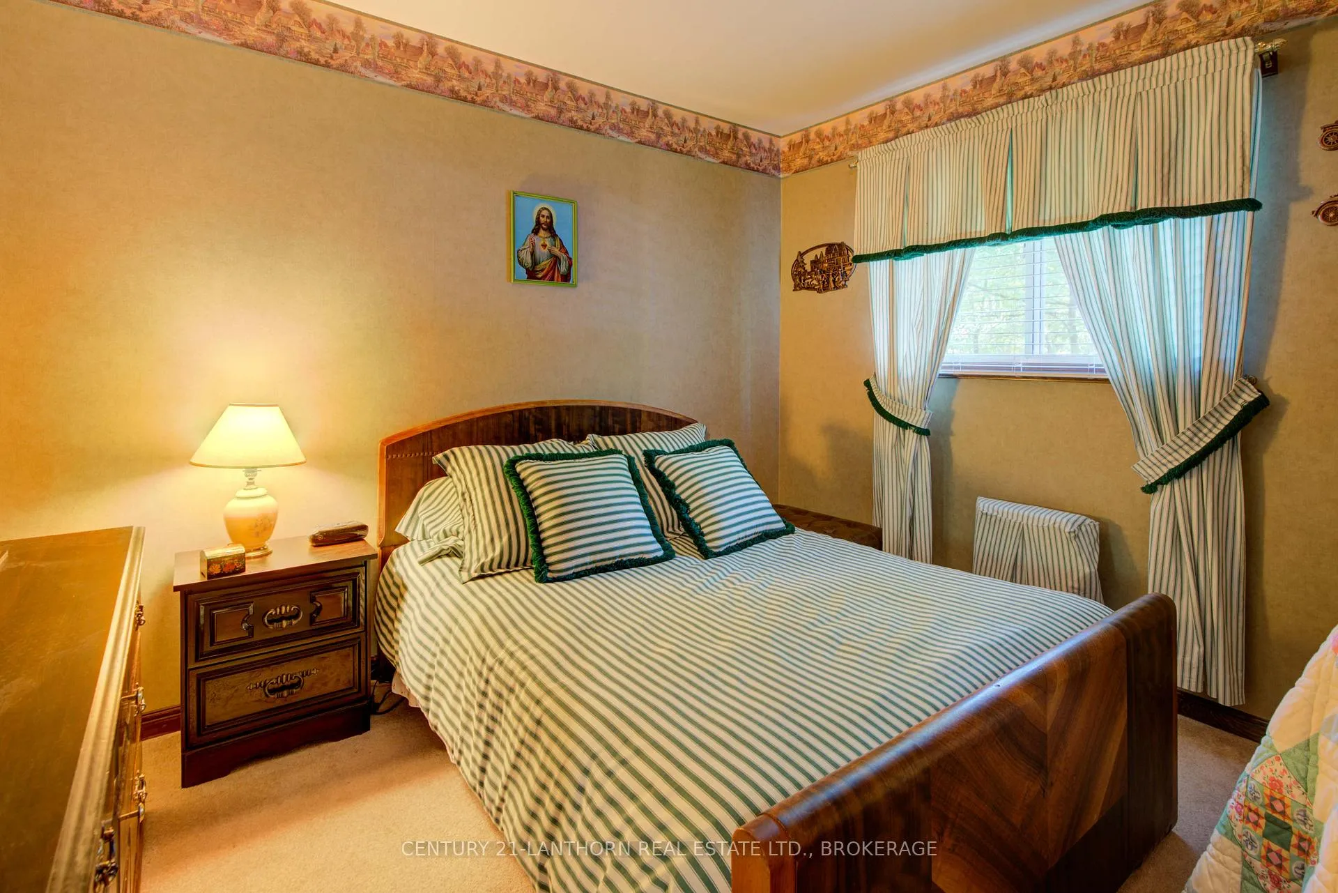Photo 22 of 1024 See Drive, Frontenac, Frontenac Centre — HOMEH