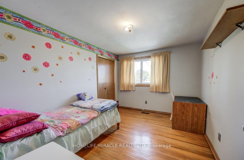 Photo 17 of 117 Loyalist Drive, Hamilton, Corman — HOMEH