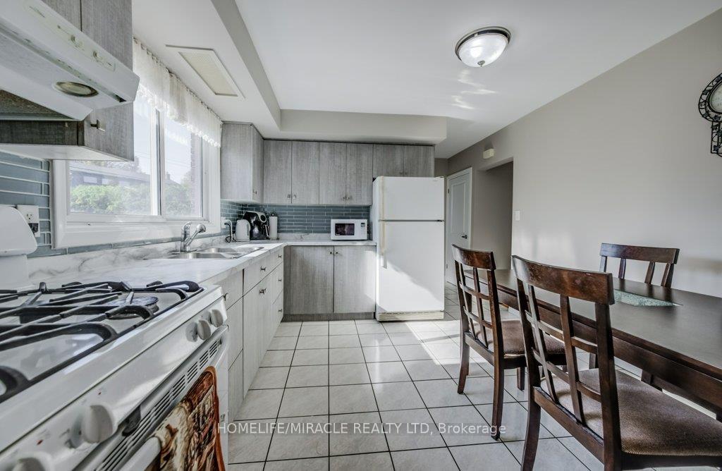 Photo 34 of 117 Loyalist Drive, Hamilton, Corman — HOMEH
