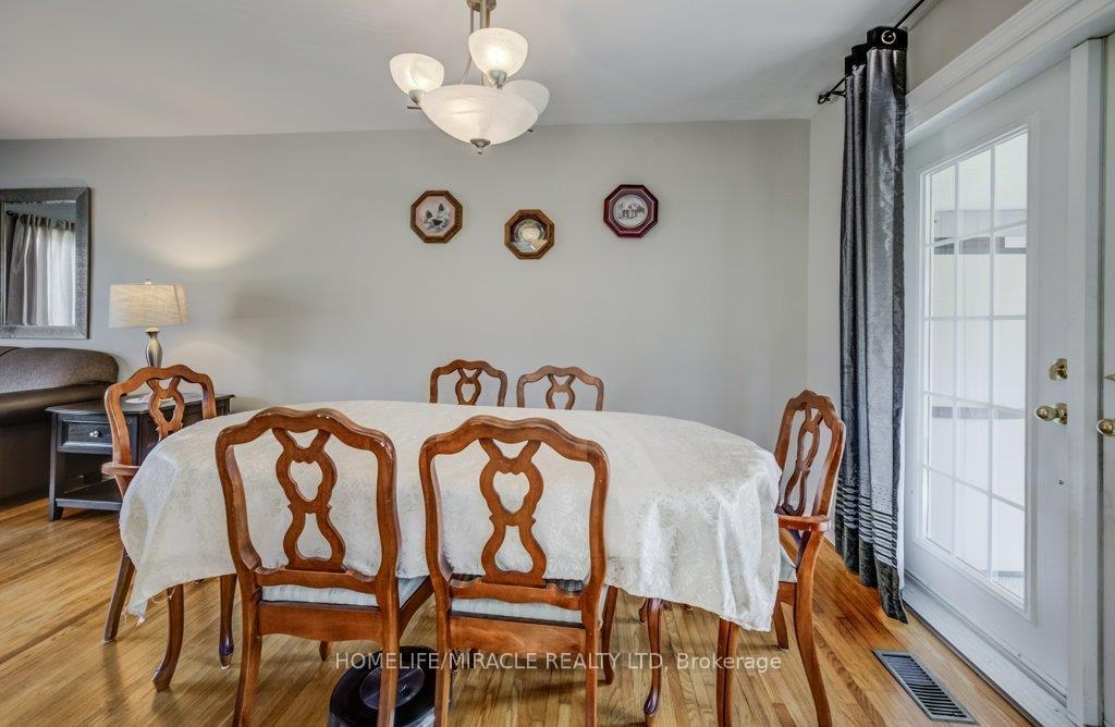 Photo 36 of 117 Loyalist Drive, Hamilton, Corman — HOMEH