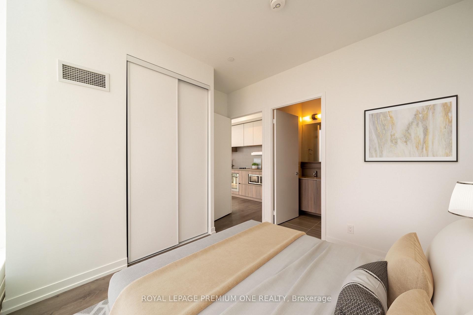 Photo 26 of Unit Ph02, 950 Portage Parkway, Vaughan, Vaughan Corporate Centre — HOMEH