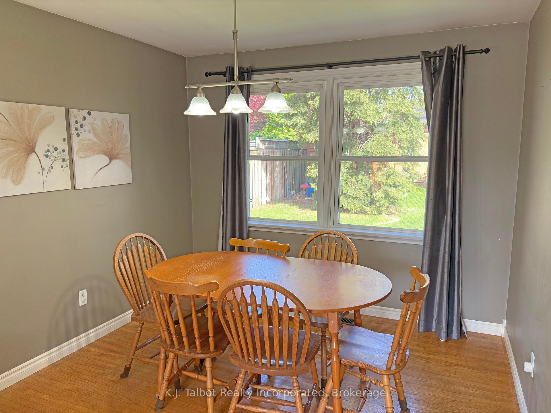 Photo 8 of 35 Napier Street, Goderich, Goderich (Town) — HOMEH