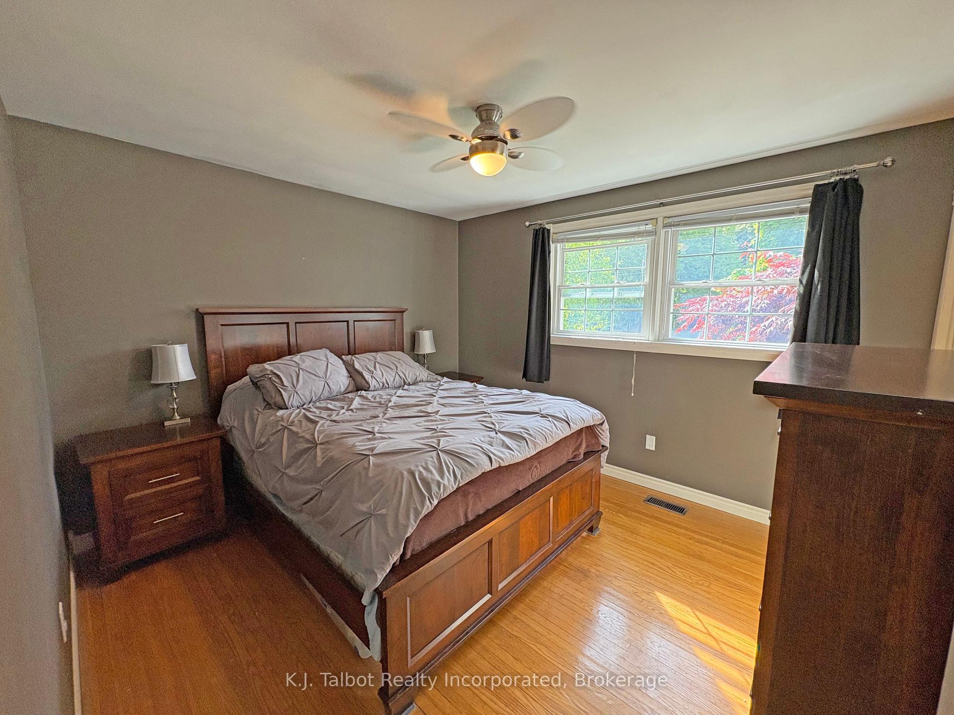 Photo 17 of 35 Napier Street, Goderich, Goderich (Town) — HOMEH