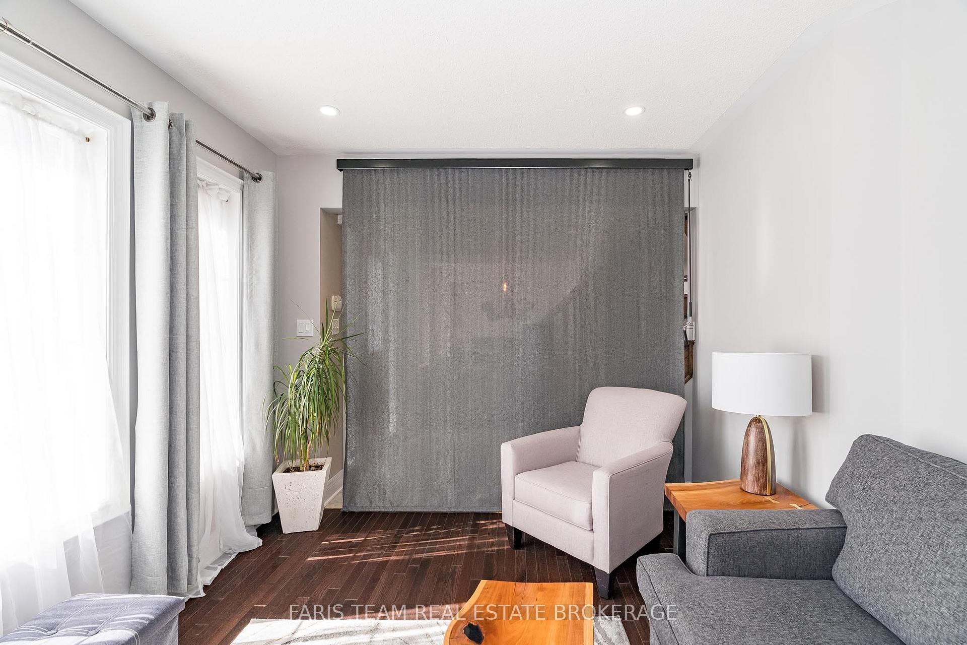 Photo 13 of 58 Counsellor Terrace, Barrie, Innis-Shore — HOMEH