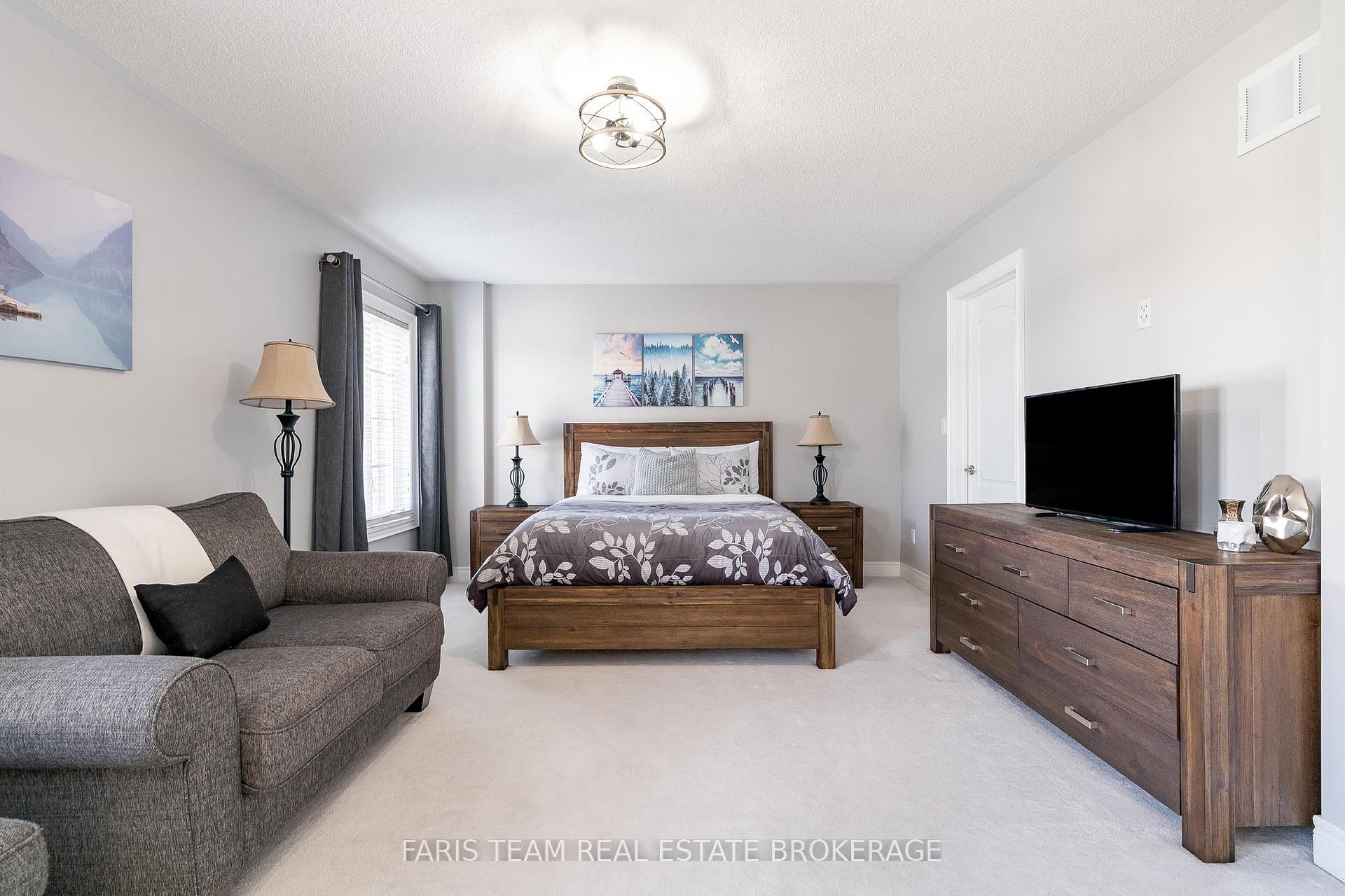 Photo 16 of 58 Counsellor Terrace, Barrie, Innis-Shore — HOMEH