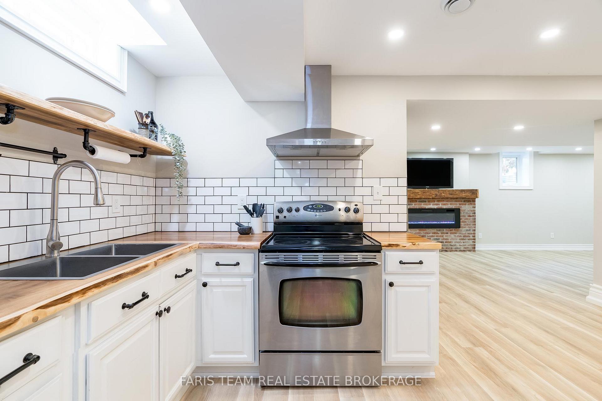 Photo 25 of 58 Counsellor Terrace, Barrie, Innis-Shore — HOMEH