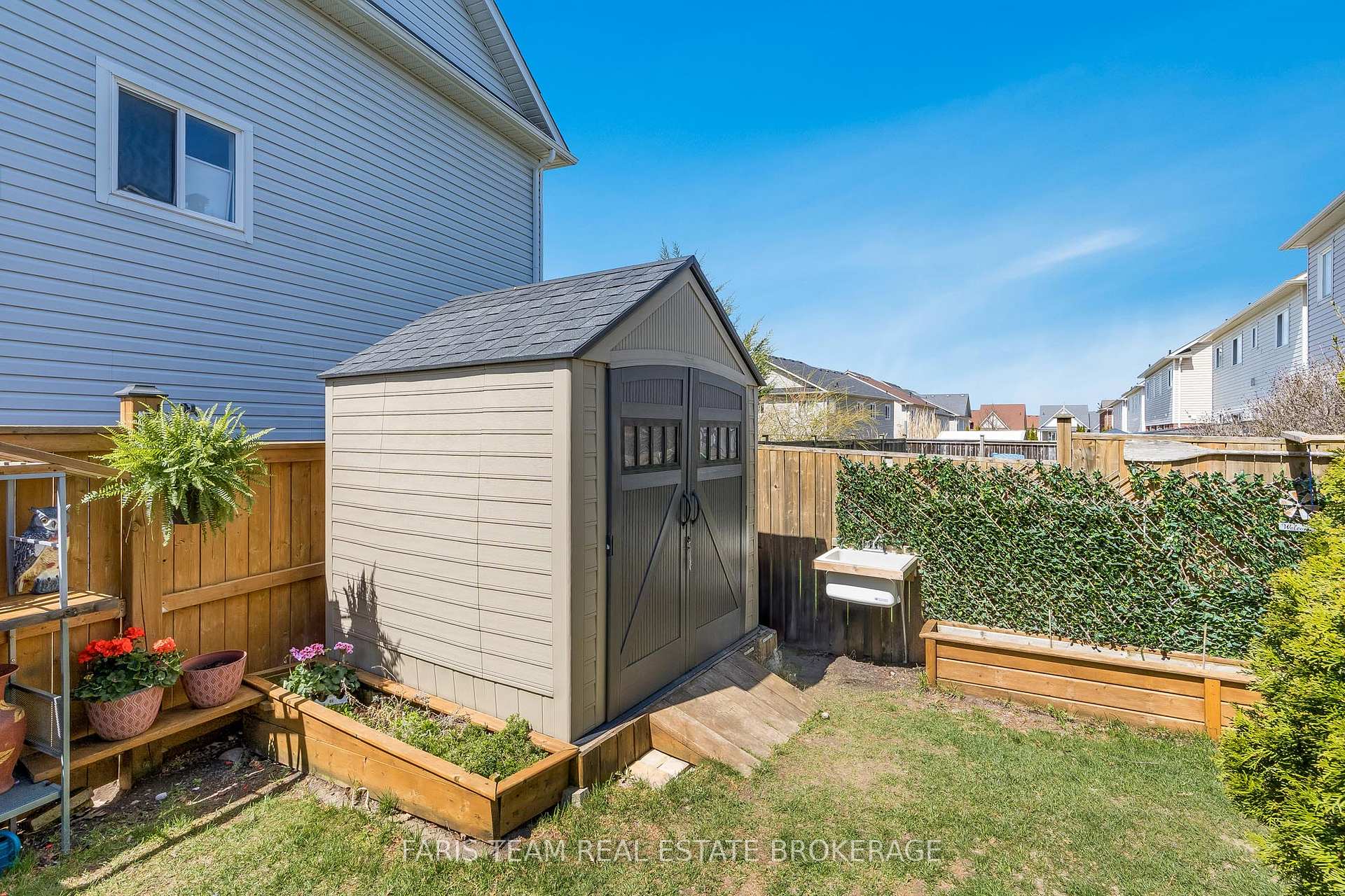Photo 35 of 58 Counsellor Terrace, Barrie, Innis-Shore — HOMEH