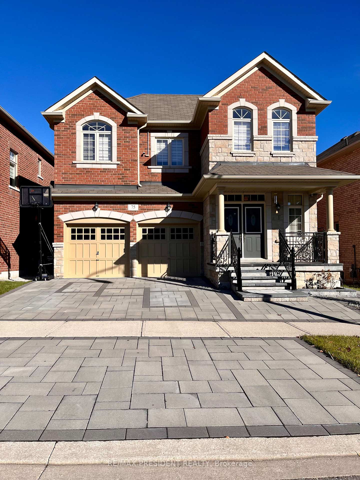 Front of 75 Thornbush Boulevard