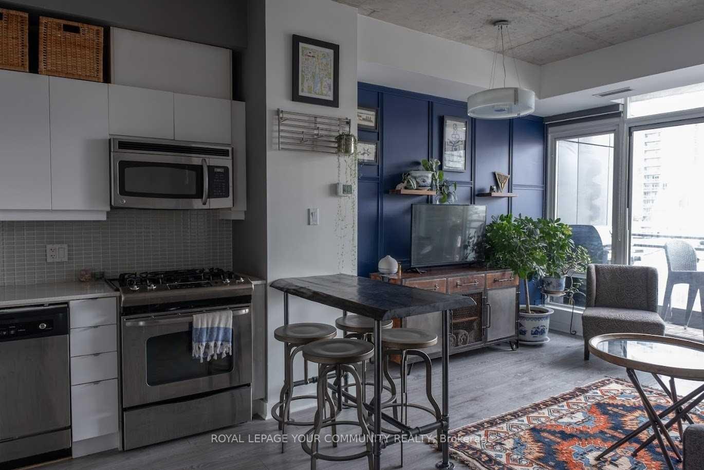 Photo 8 of Unit 1001, 127 Queen Street E, Toronto, Church-Yonge Corridor — HOMEH