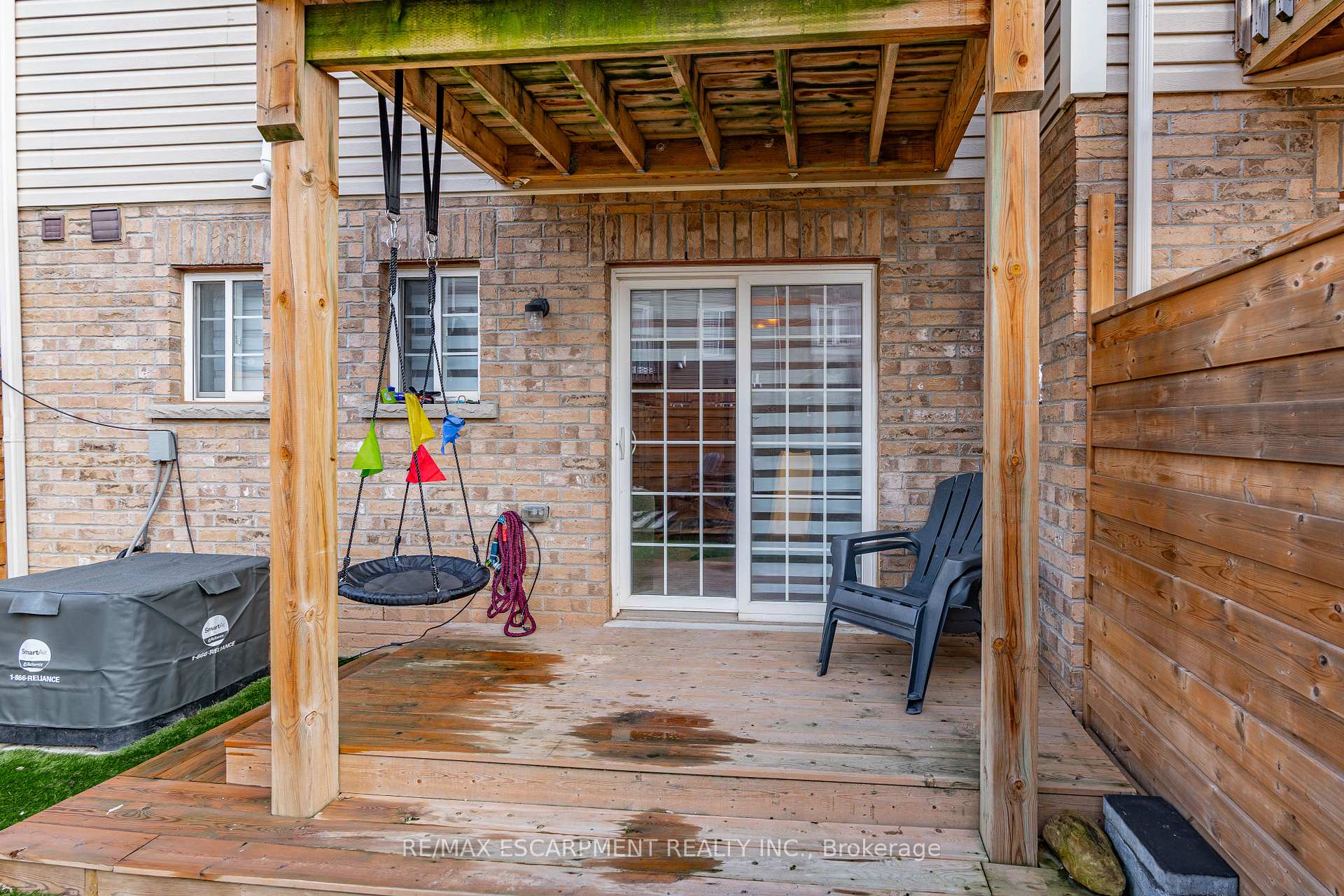 Photo 28 of 7 Savage Drive, Hamilton, Waterdown — HOMEH