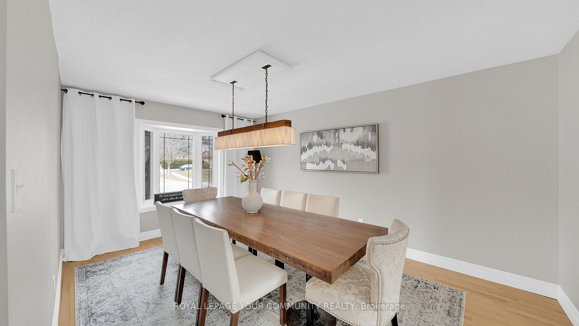 Photo 5 of 203 Orchard Hts Boulevard, Aurora, Aurora Heights — HOMEH