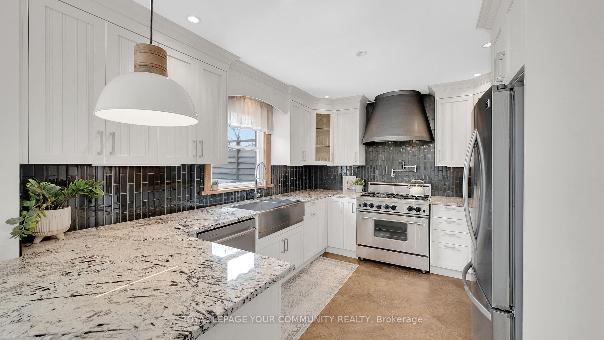 Photo 10 of 203 Orchard Hts Boulevard, Aurora, Aurora Heights — HOMEH