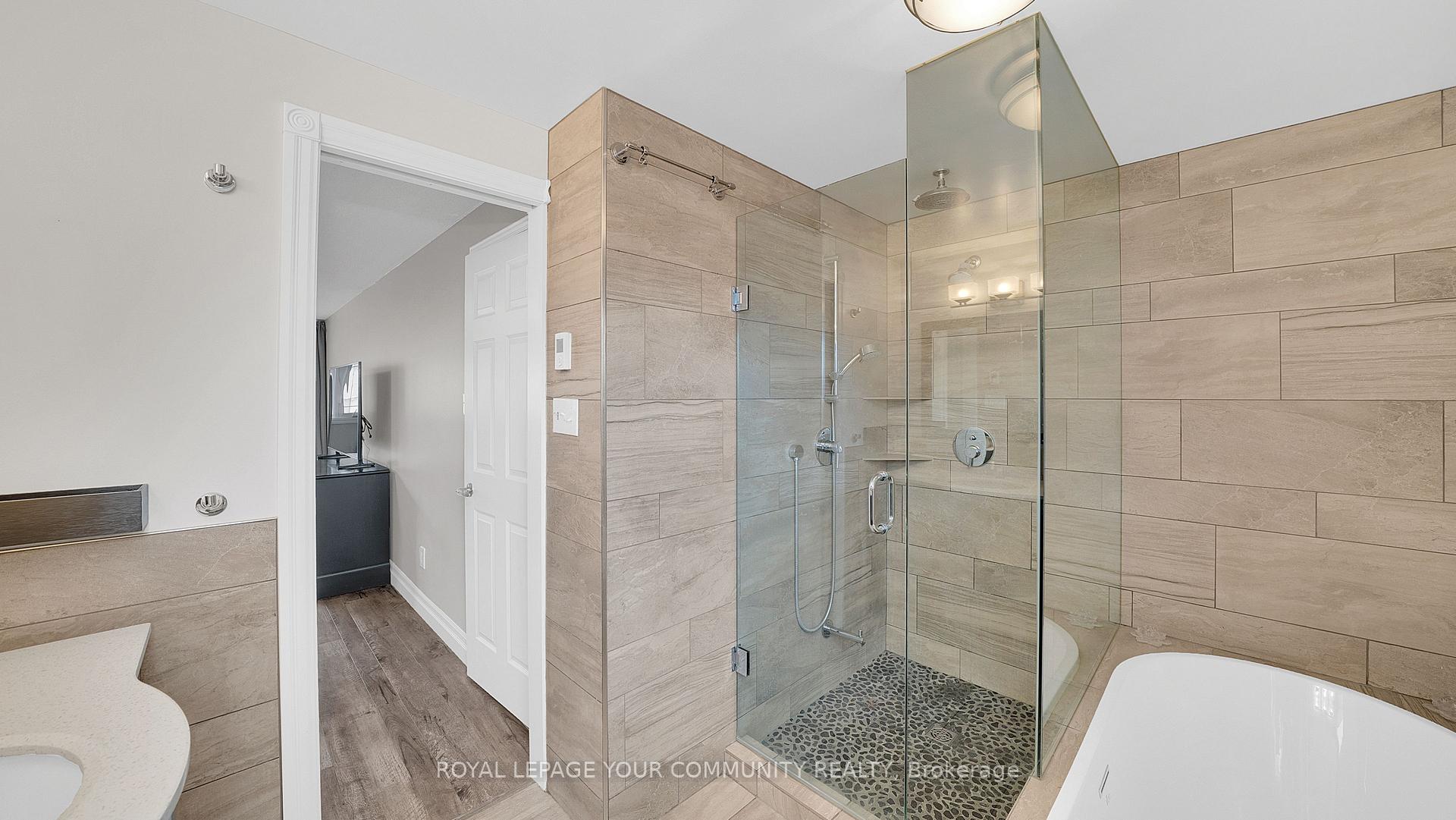 Photo 22 of 203 Orchard Hts Boulevard, Aurora, Aurora Heights — HOMEH