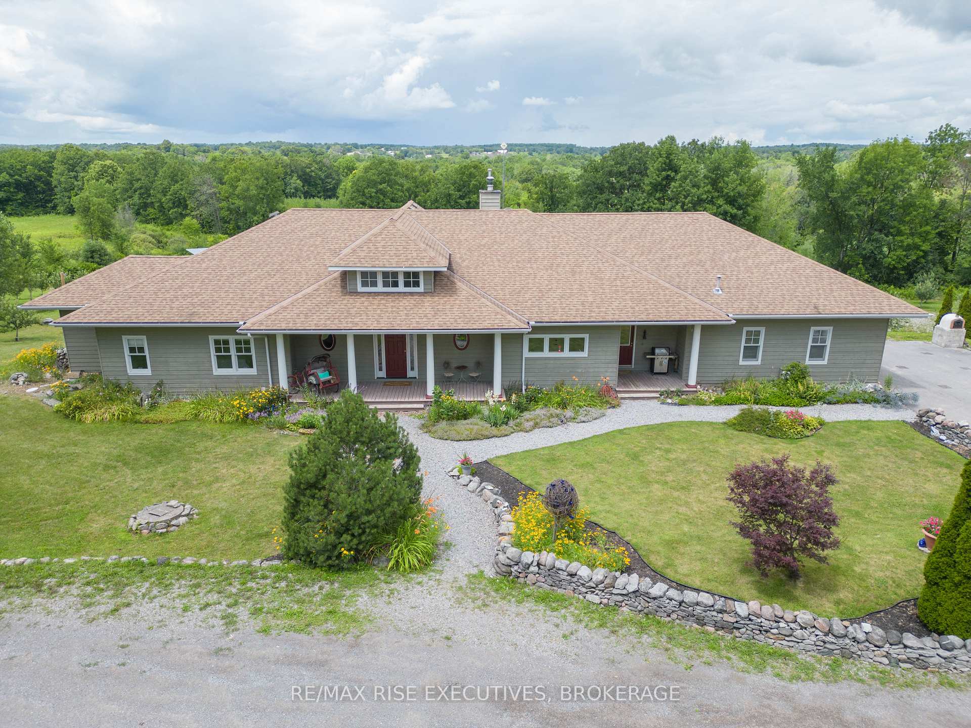 Front of 596 Kings Mill Road