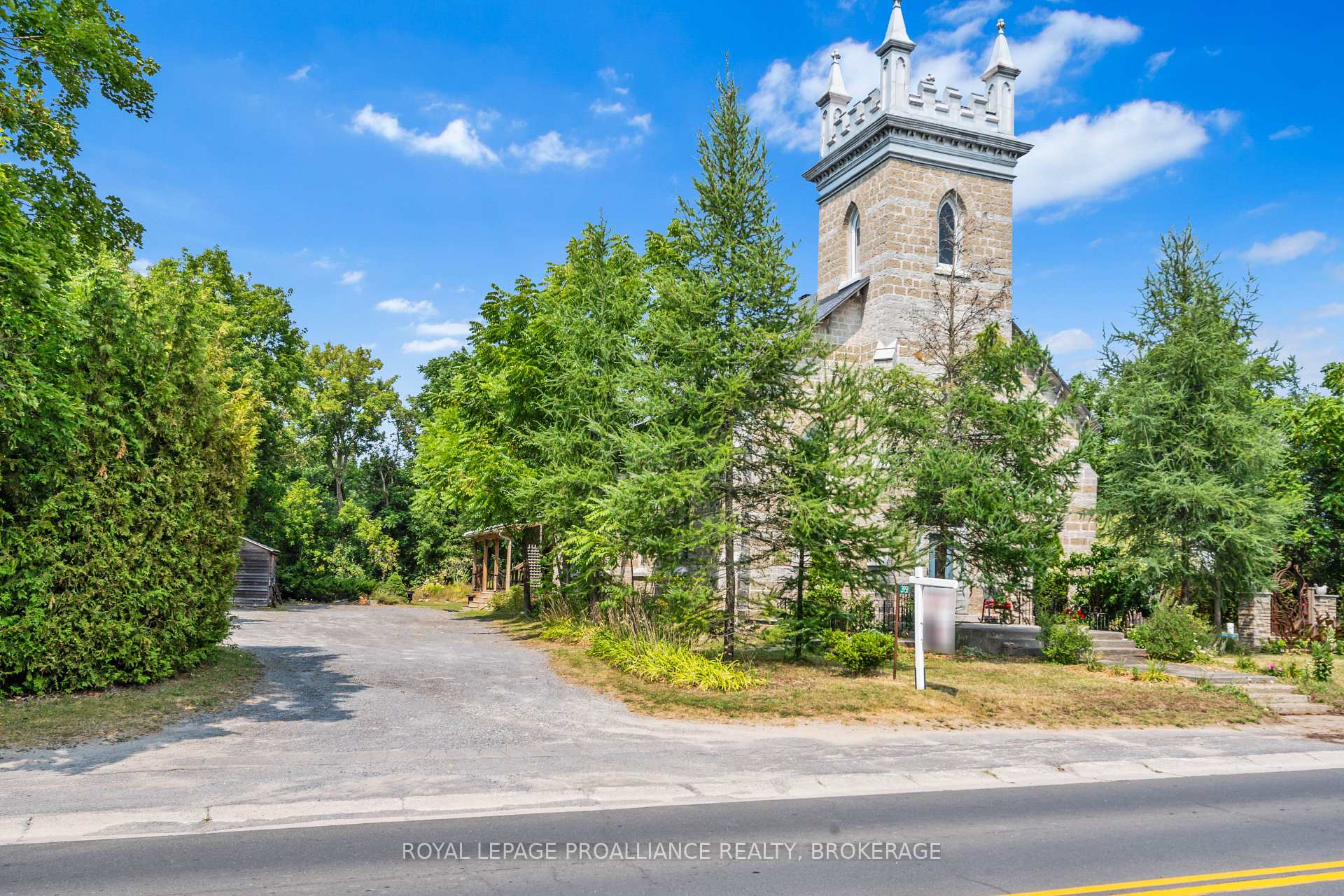 Photo 2 of 3958 Harrowsmith Road, Frontenac, Frontenac South — HOMEH