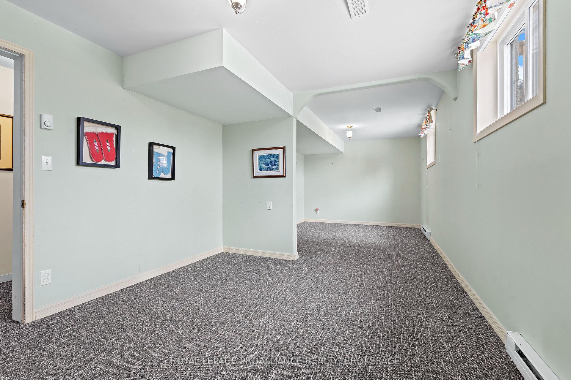 Photo 33 of 3958 Harrowsmith Road, Frontenac, Frontenac South — HOMEH