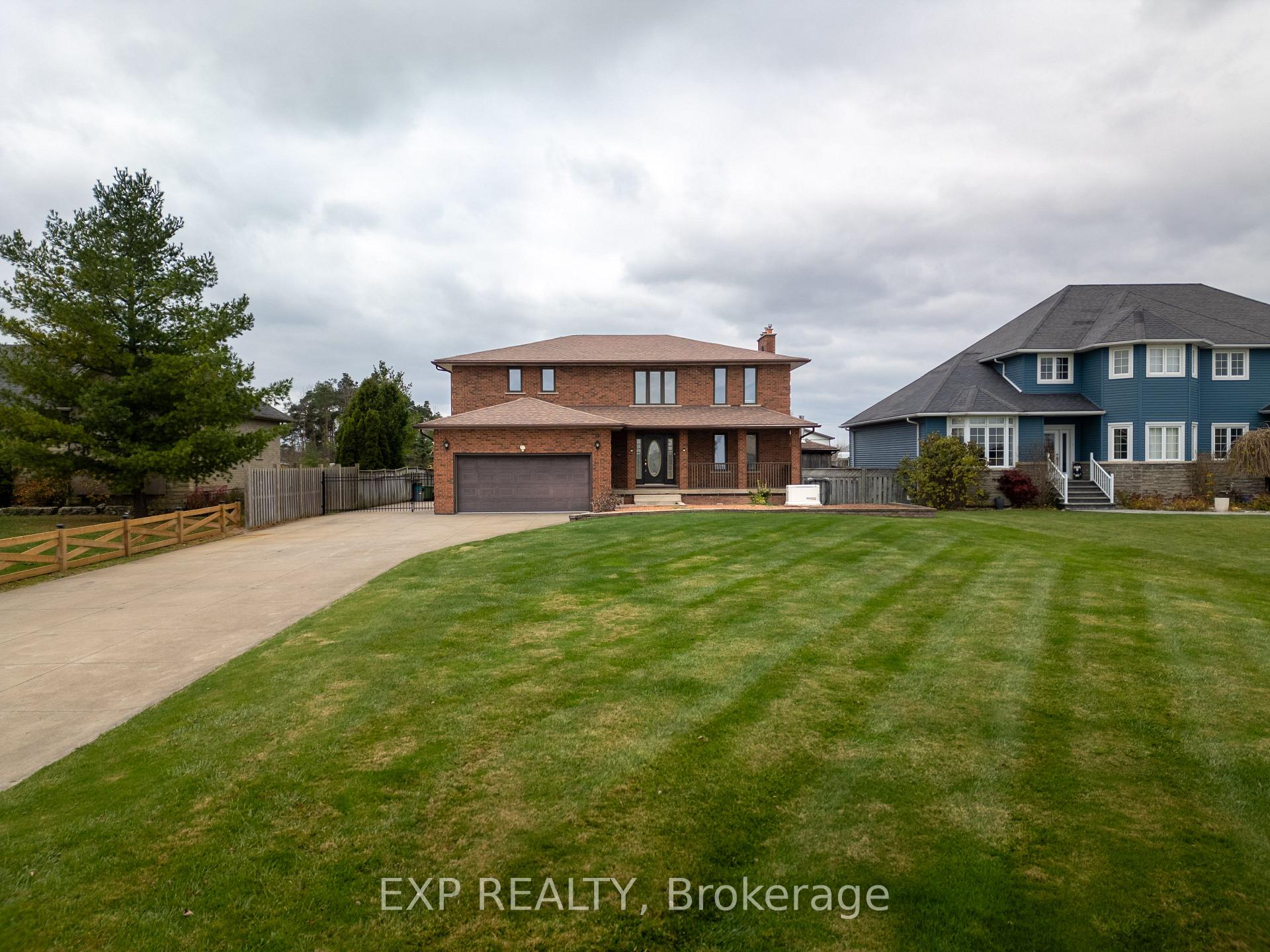 Photo 2 of 87 Third Road E, Hamilton, Stoney Creek — HOMEH
