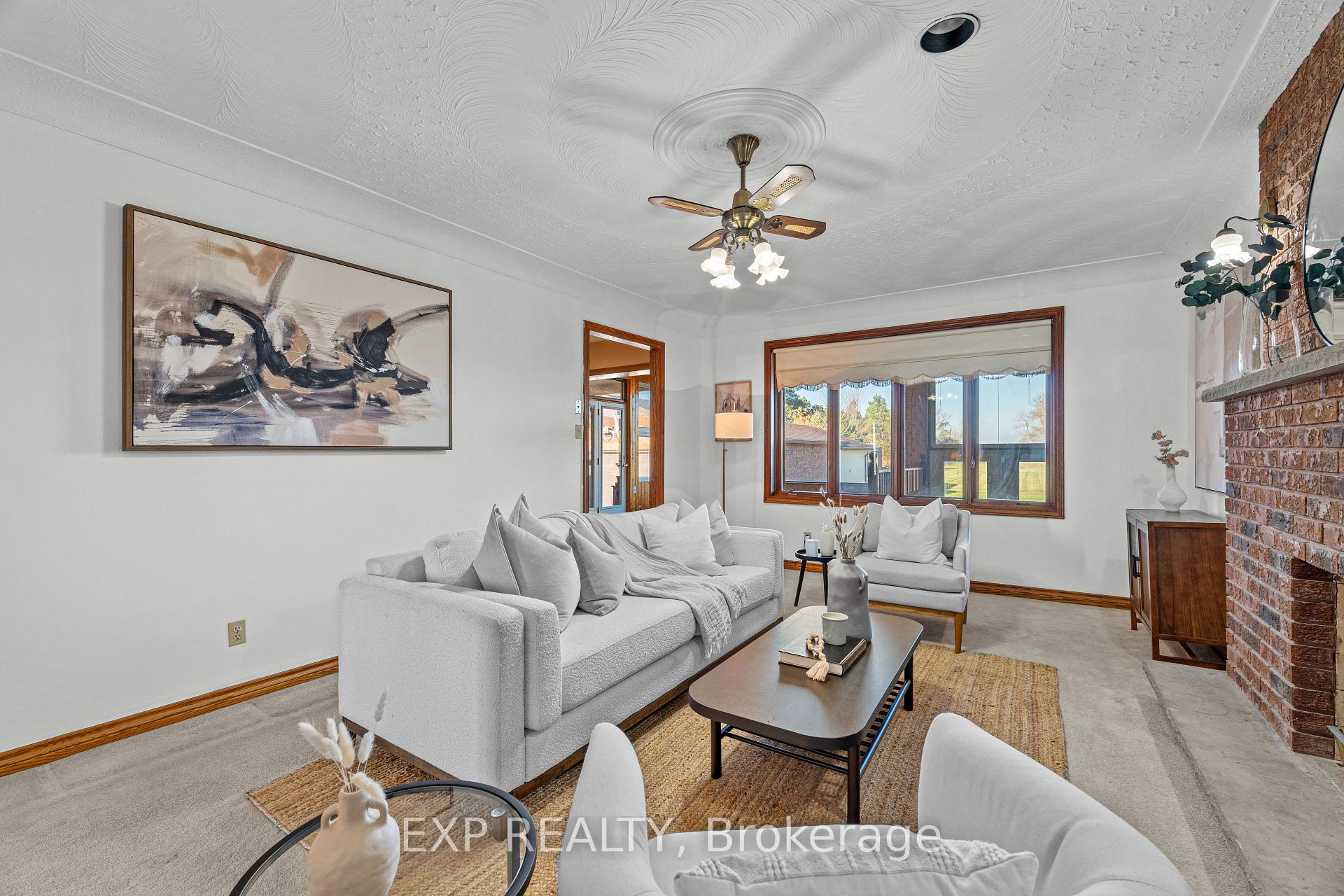 Photo 5 of 87 Third Road E, Hamilton, Stoney Creek — HOMEH