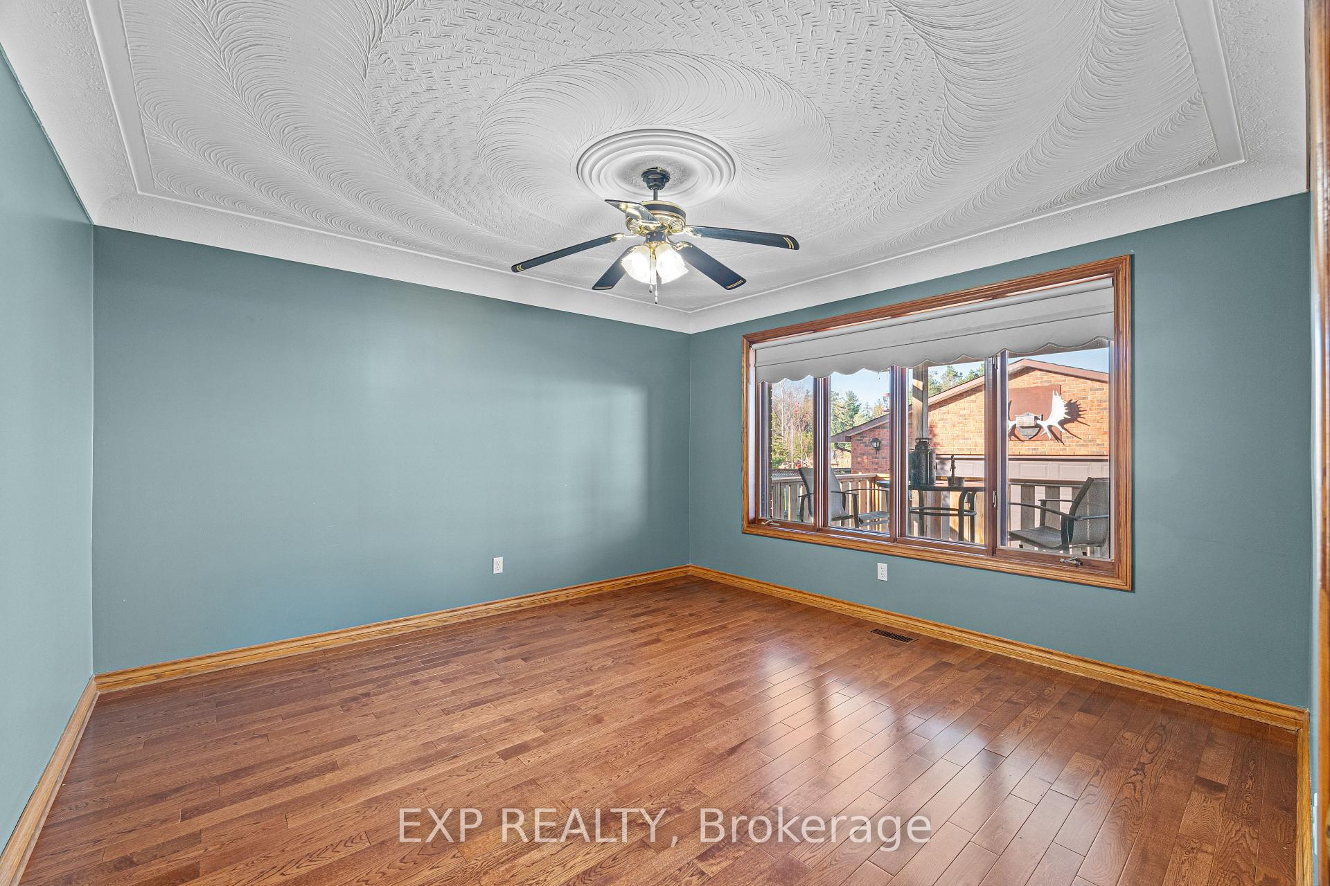 Photo 16 of 87 Third Road E, Hamilton, Stoney Creek — HOMEH