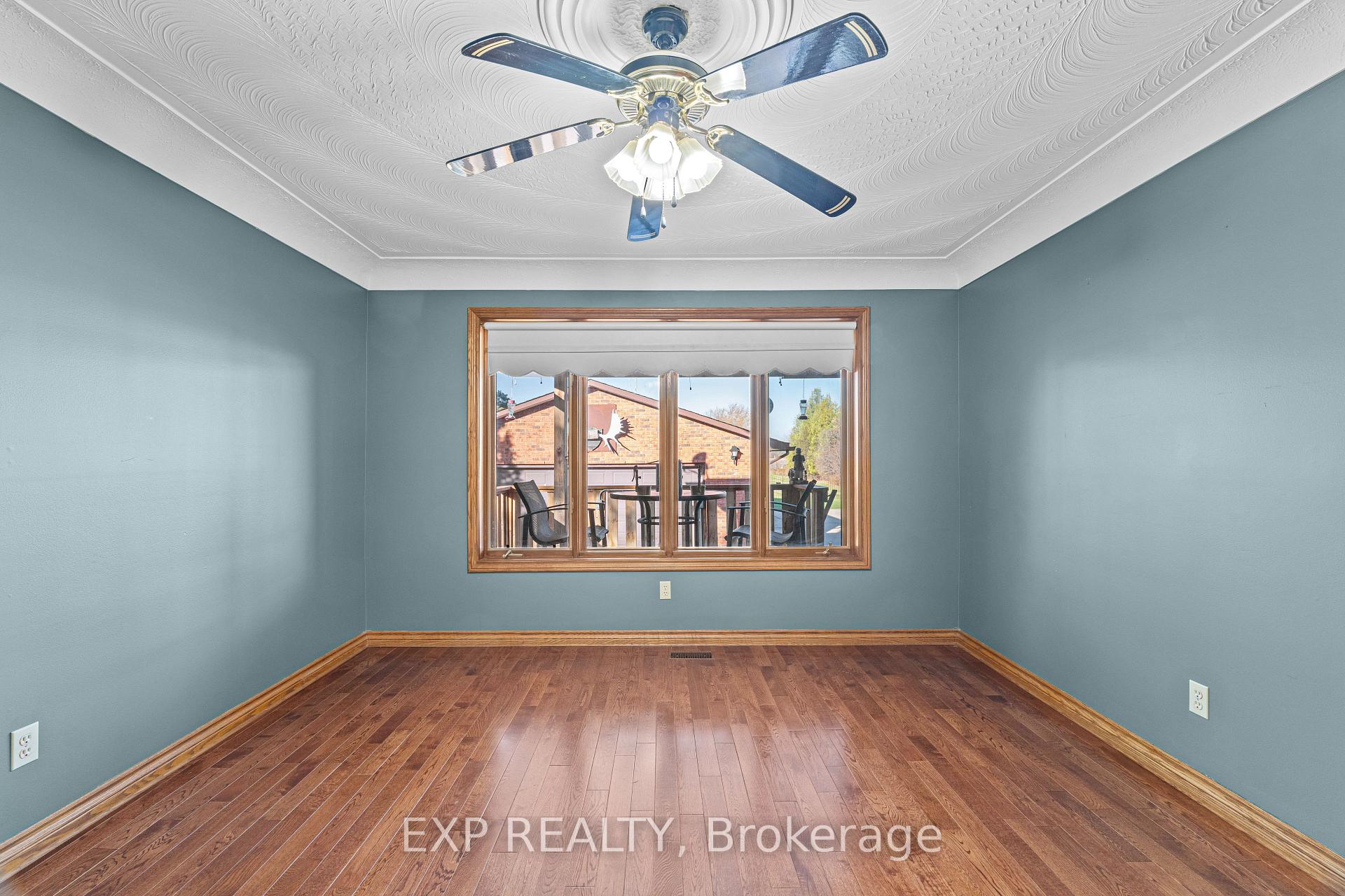 Photo 17 of 87 Third Road E, Hamilton, Stoney Creek — HOMEH