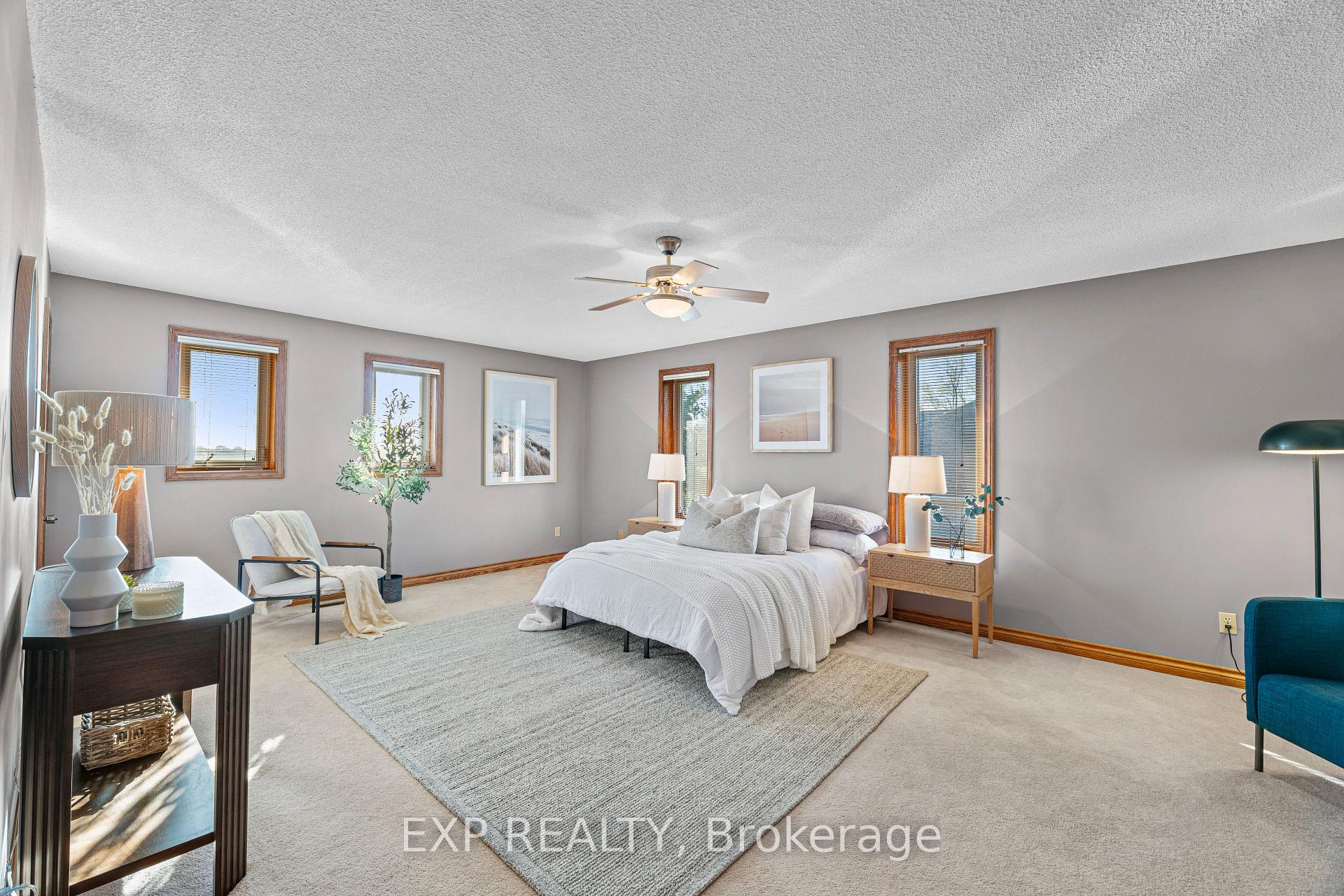 Photo 24 of 87 Third Road E, Hamilton, Stoney Creek — HOMEH