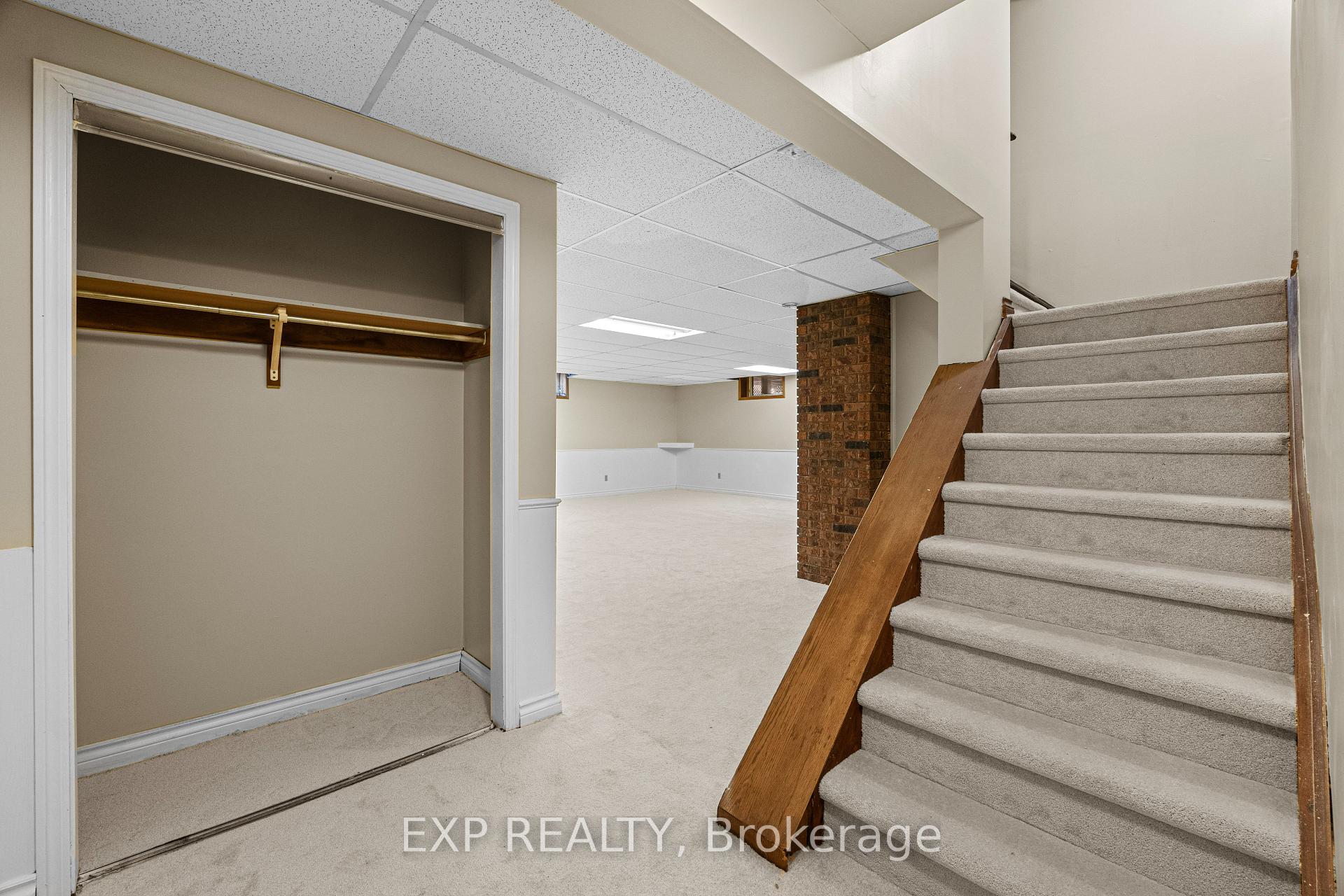 Photo 30 of 87 Third Road E, Hamilton, Stoney Creek — HOMEH