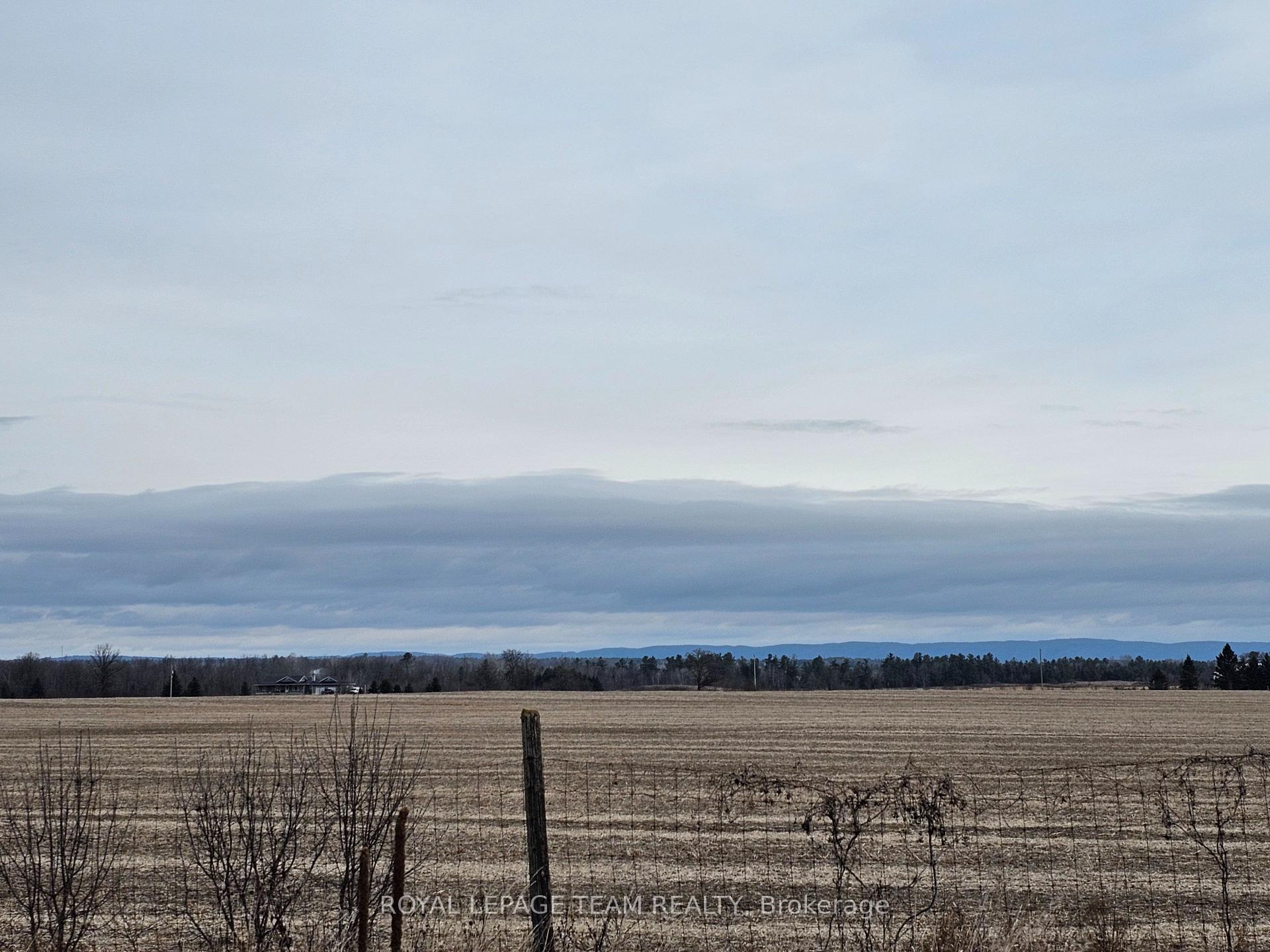 Photo 10 of 4456 John Shaw Road, Ottawa, Fitzroy — HOMEH