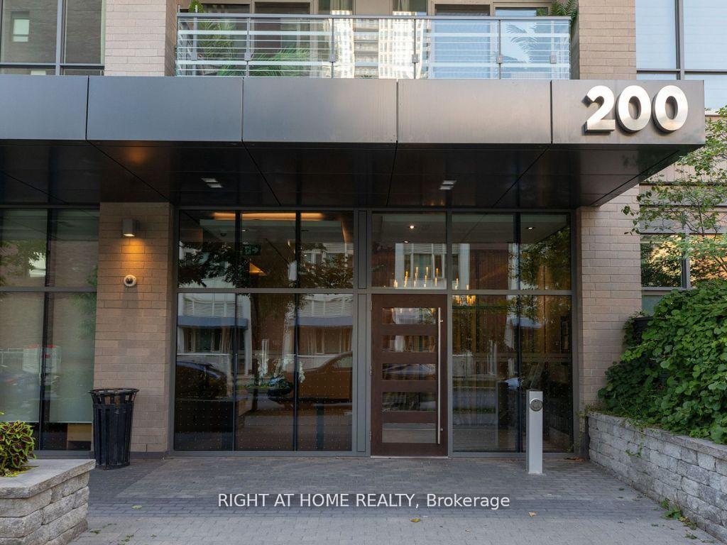 Front of Unit 807, 200 Sackville Street