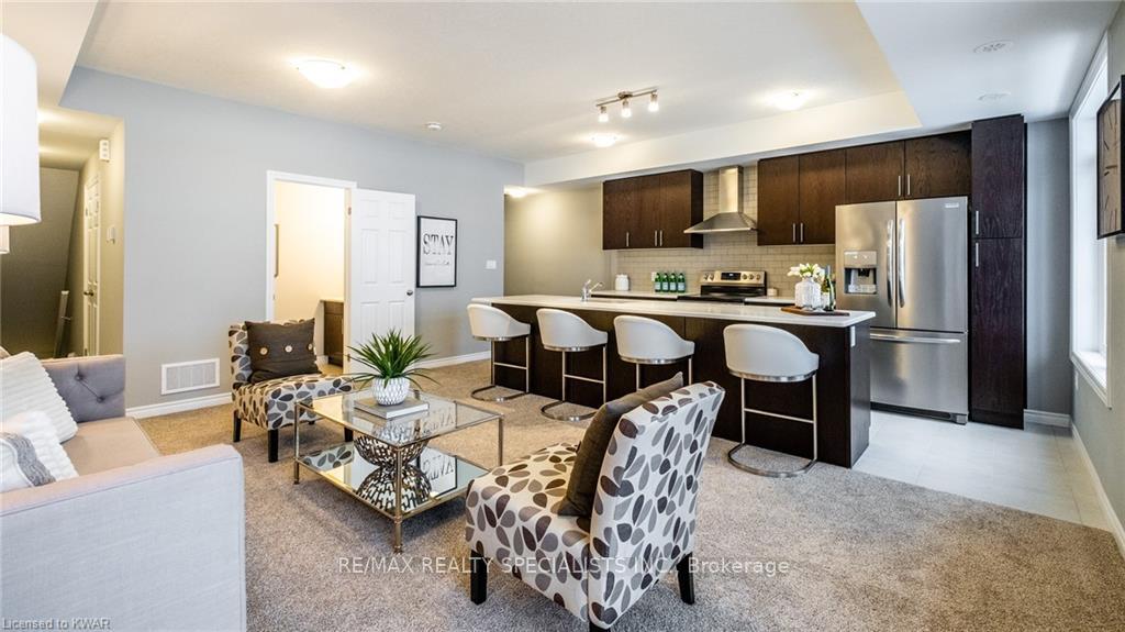Photo 11 of 66 Wheat Lane, Kitchener — HOMEH
