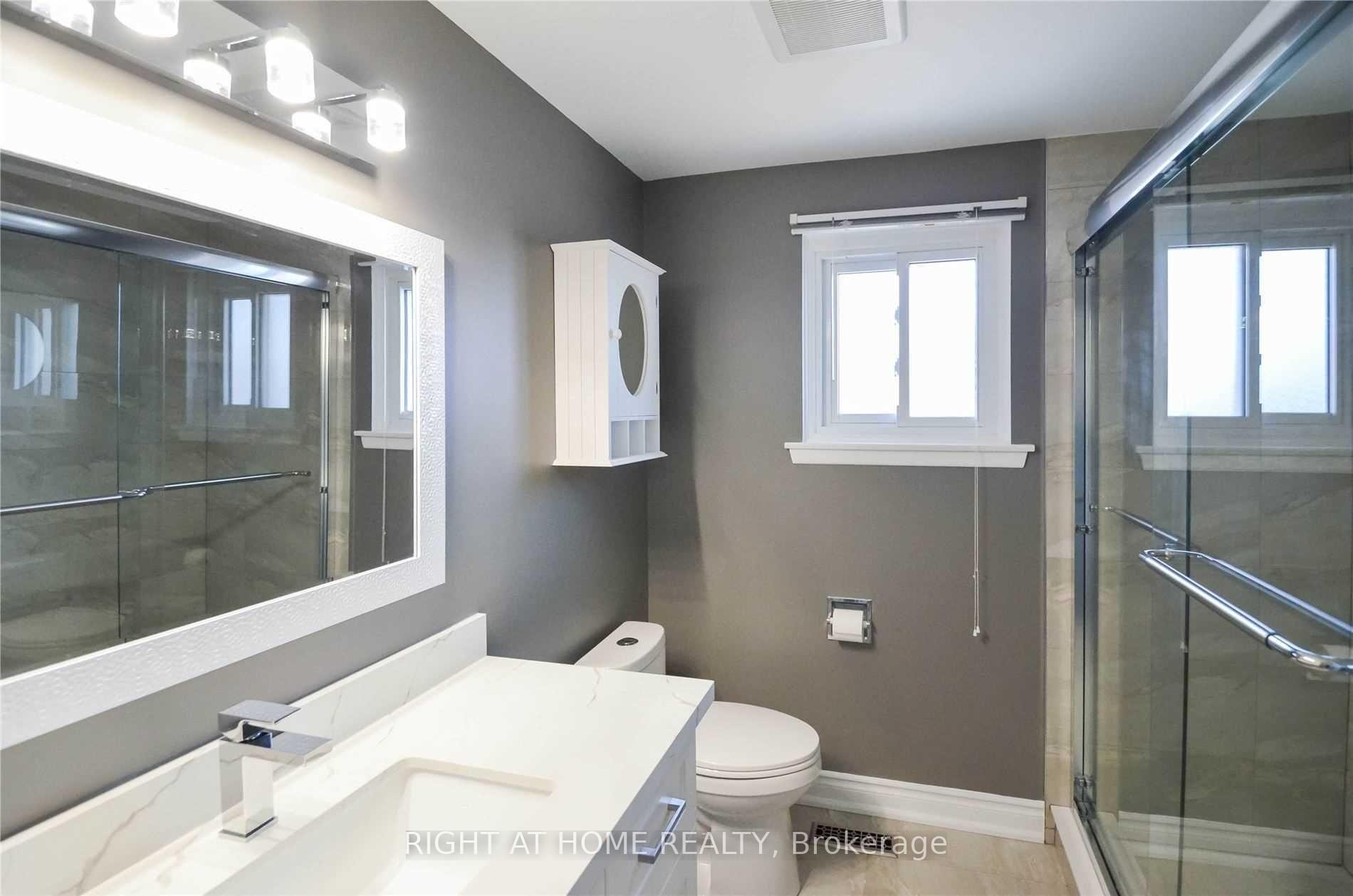 Photo 5 of 10 Lewin Crescent, Ajax, South East — HOMEH