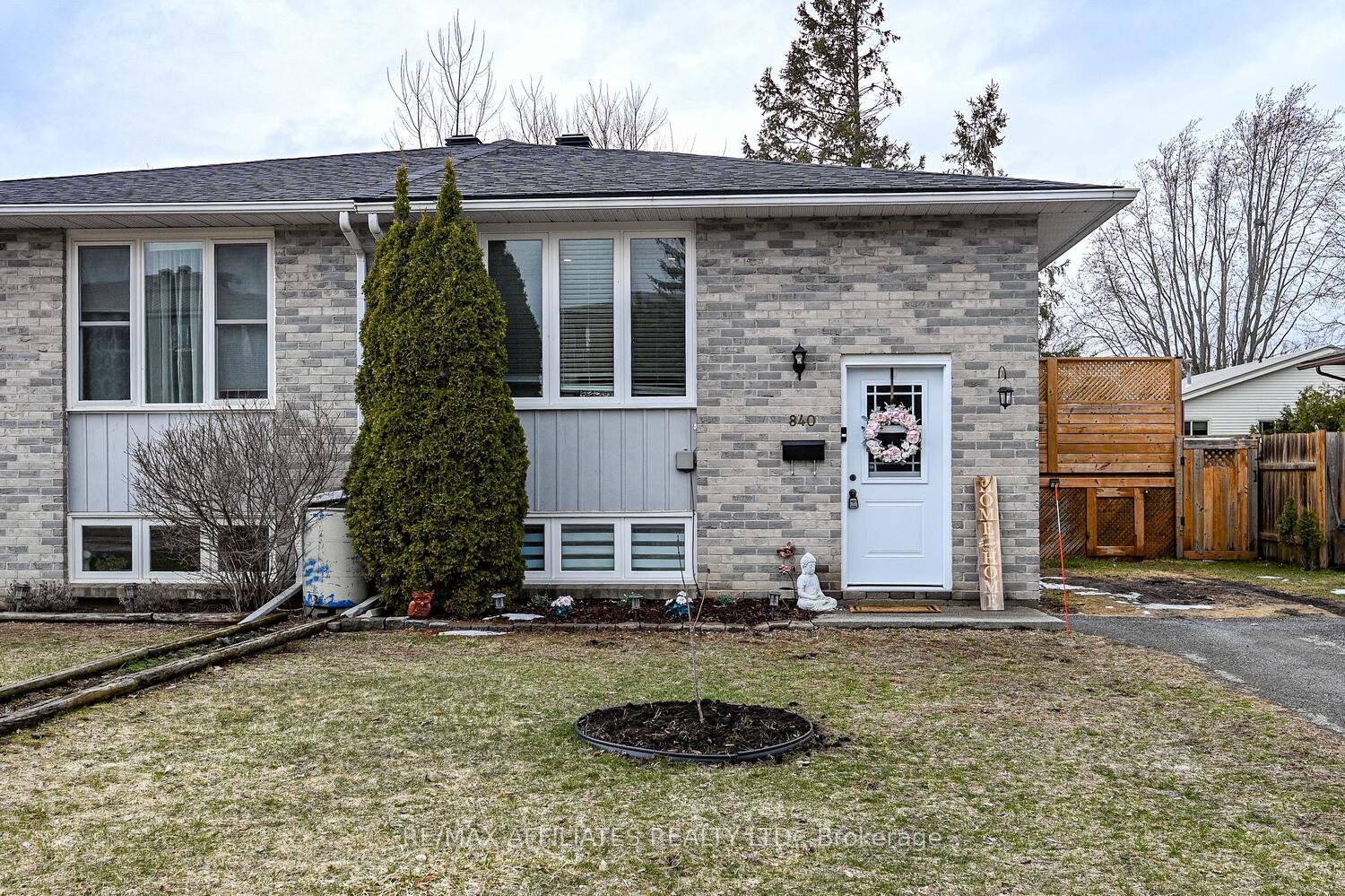 Front of 840 Macodrum Drive
