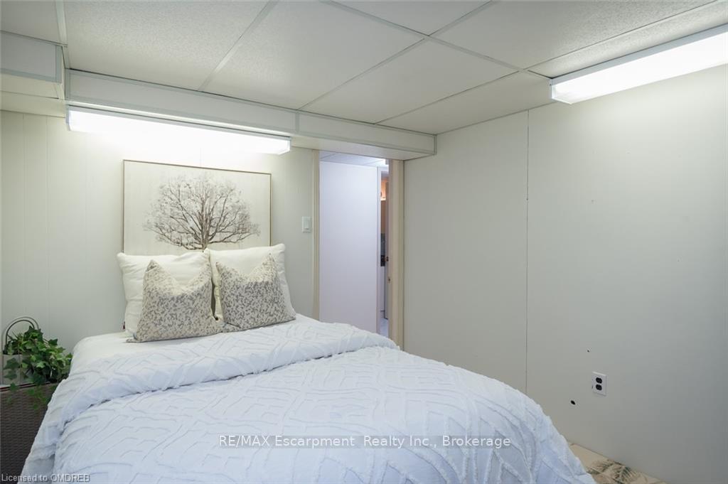 Photo 22 of 172 Oakland Drive, Hamilton, Kentley — HOMEH