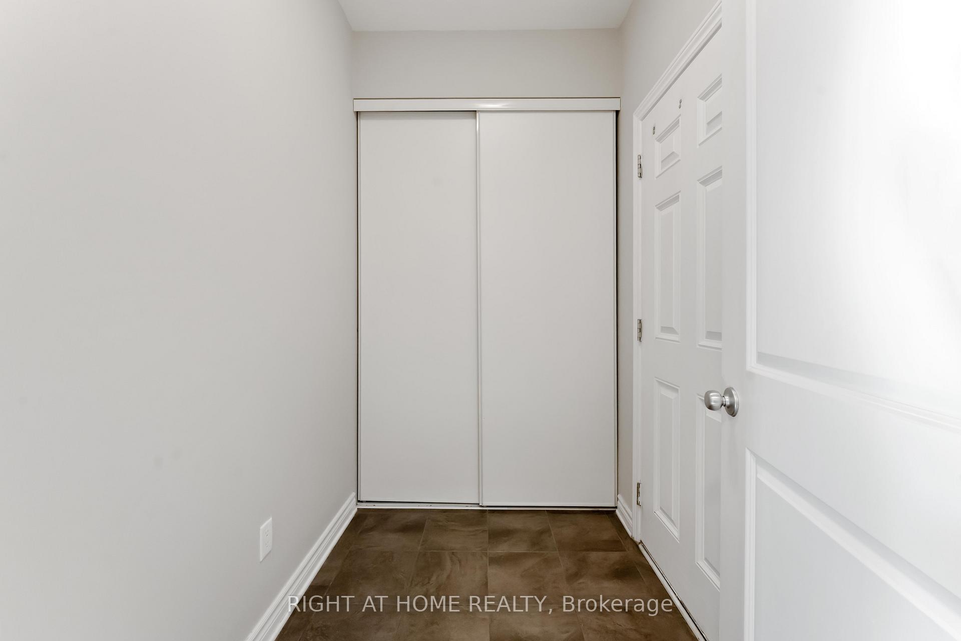 Photo 11 of 2508 Waterlilly Way, Ottawa, Barrhaven - Heritage Park — HOMEH