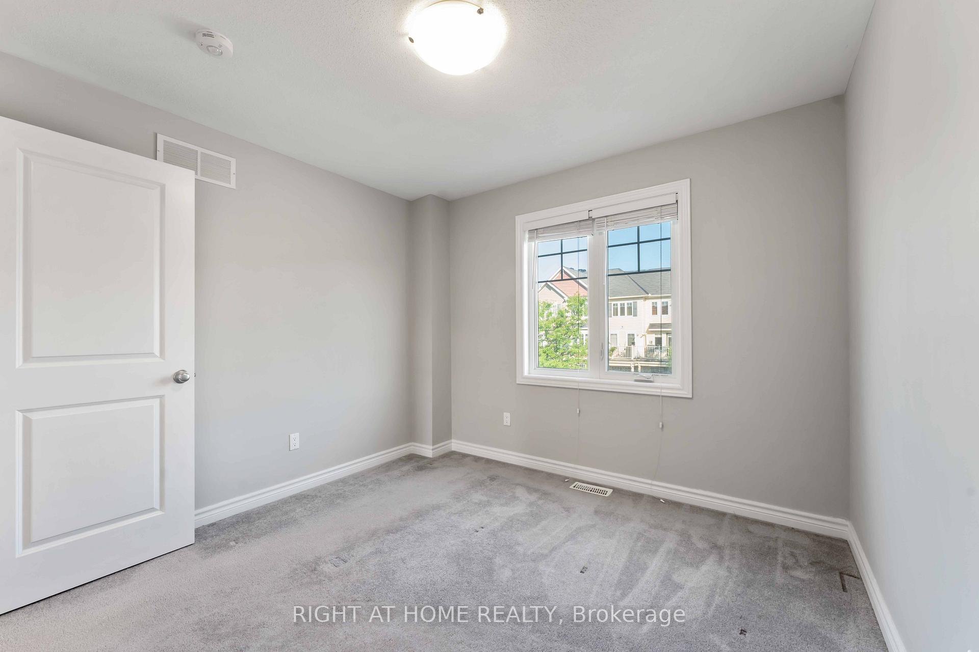 Photo 20 of 2508 Waterlilly Way, Ottawa, Barrhaven - Heritage Park — HOMEH
