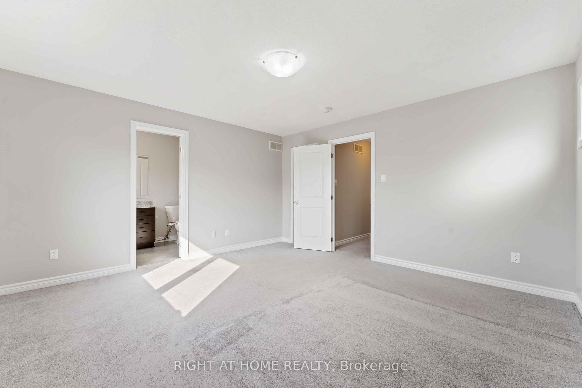 Photo 24 of 2508 Waterlilly Way, Ottawa, Barrhaven - Heritage Park — HOMEH