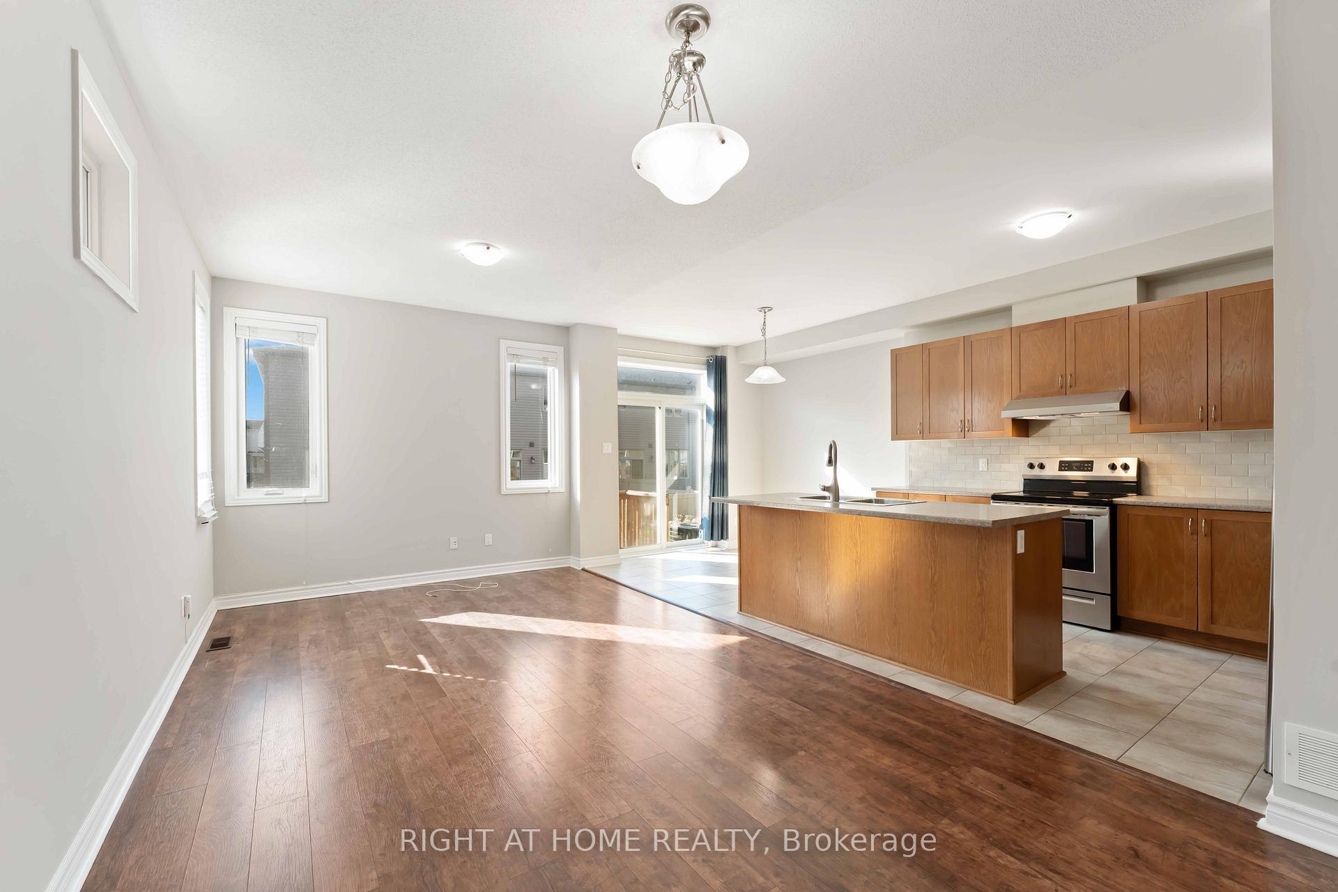 Photo 45 of 2508 Waterlilly Way, Ottawa, Barrhaven - Heritage Park — HOMEH