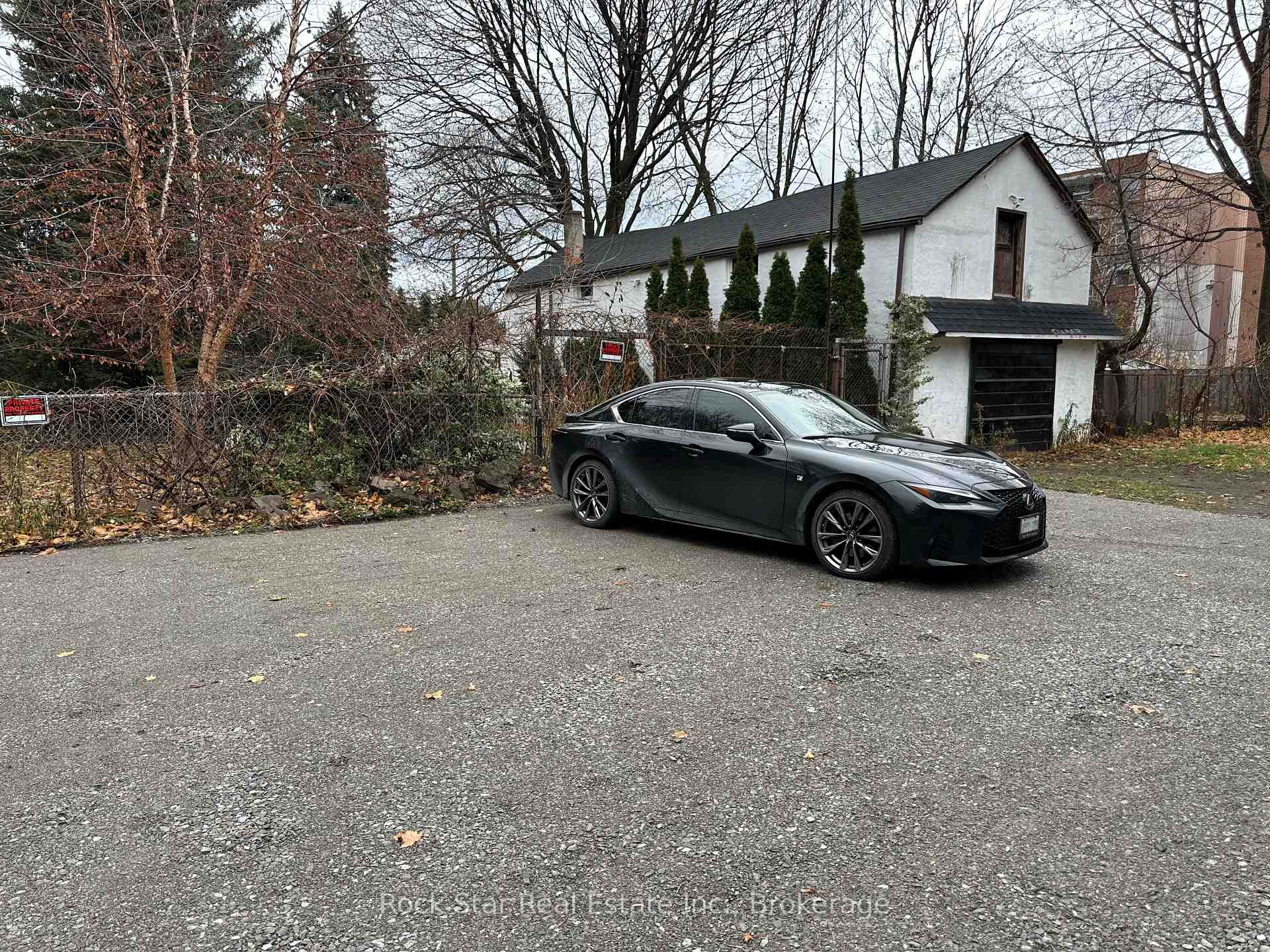 Photo 2 of Unit 2, 220 Maplewood Avenue, Hamilton, Blakeley — HOMEH