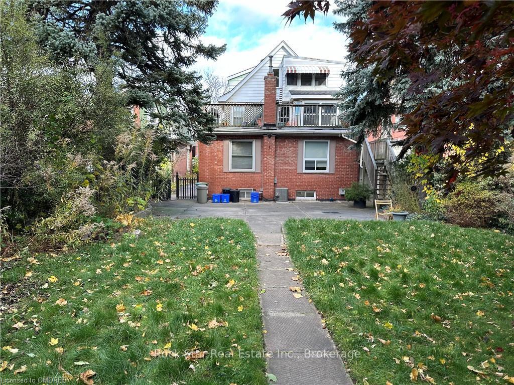 Photo 3 of Unit 2, 220 Maplewood Avenue, Hamilton, Blakeley — HOMEH