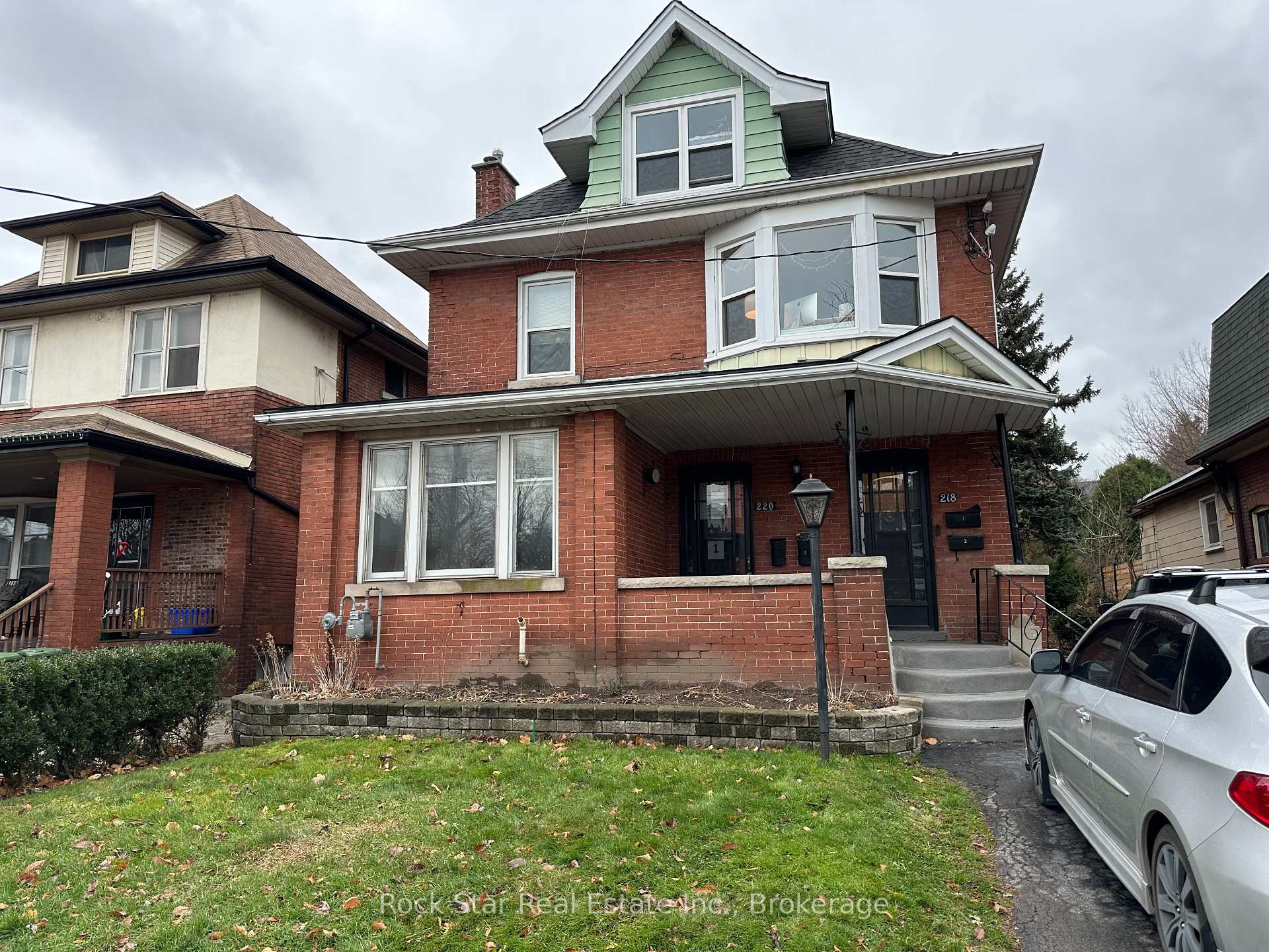 Photo 4 of Unit 2, 220 Maplewood Avenue, Hamilton, Blakeley — HOMEH