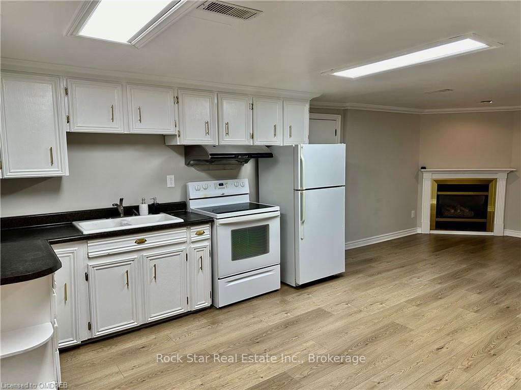 Photo 9 of Unit 2, 220 Maplewood Avenue, Hamilton, Blakeley — HOMEH