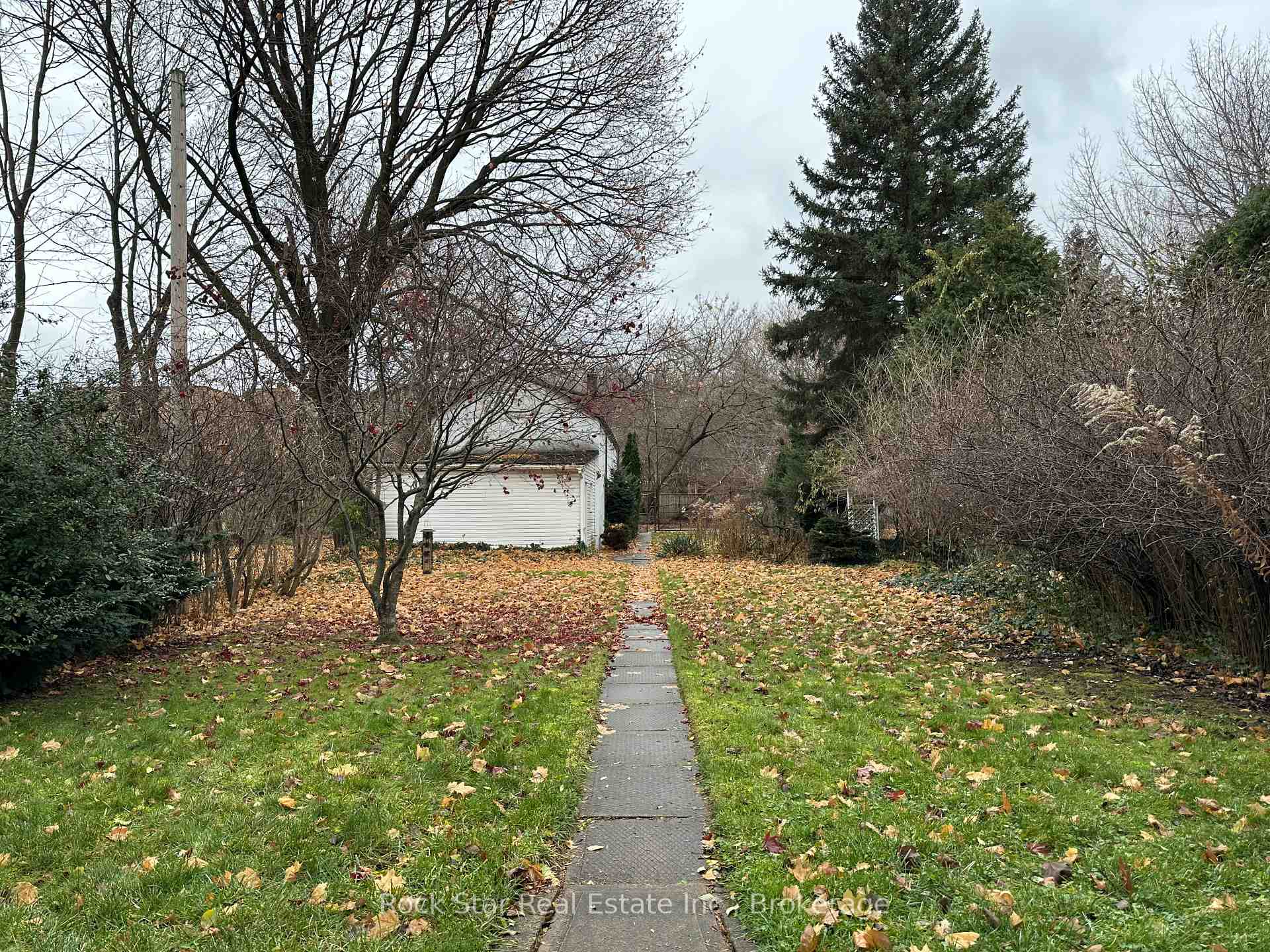 Photo 17 of Unit 2, 220 Maplewood Avenue, Hamilton, Blakeley — HOMEH