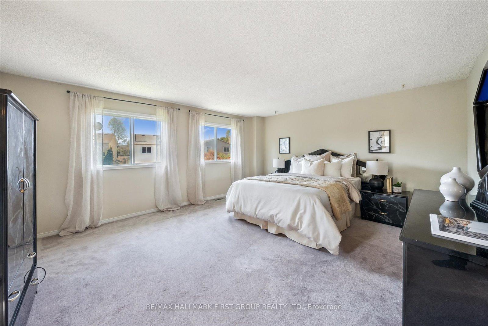Photo 15 of 10 Barnes Drive, Ajax, Central — HOMEH