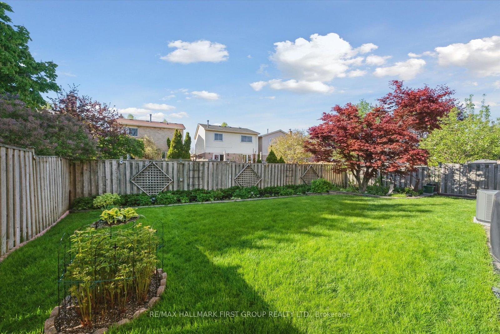 Photo 27 of 10 Barnes Drive, Ajax, Central — HOMEH