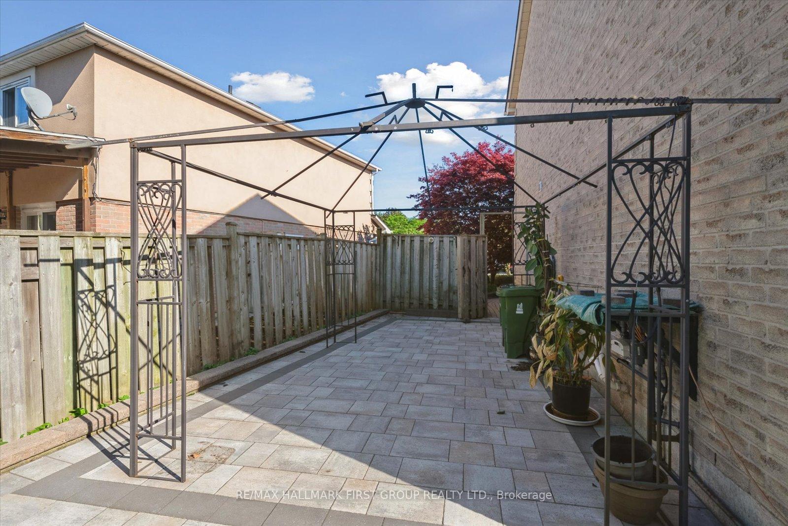 Photo 29 of 10 Barnes Drive, Ajax, Central — HOMEH