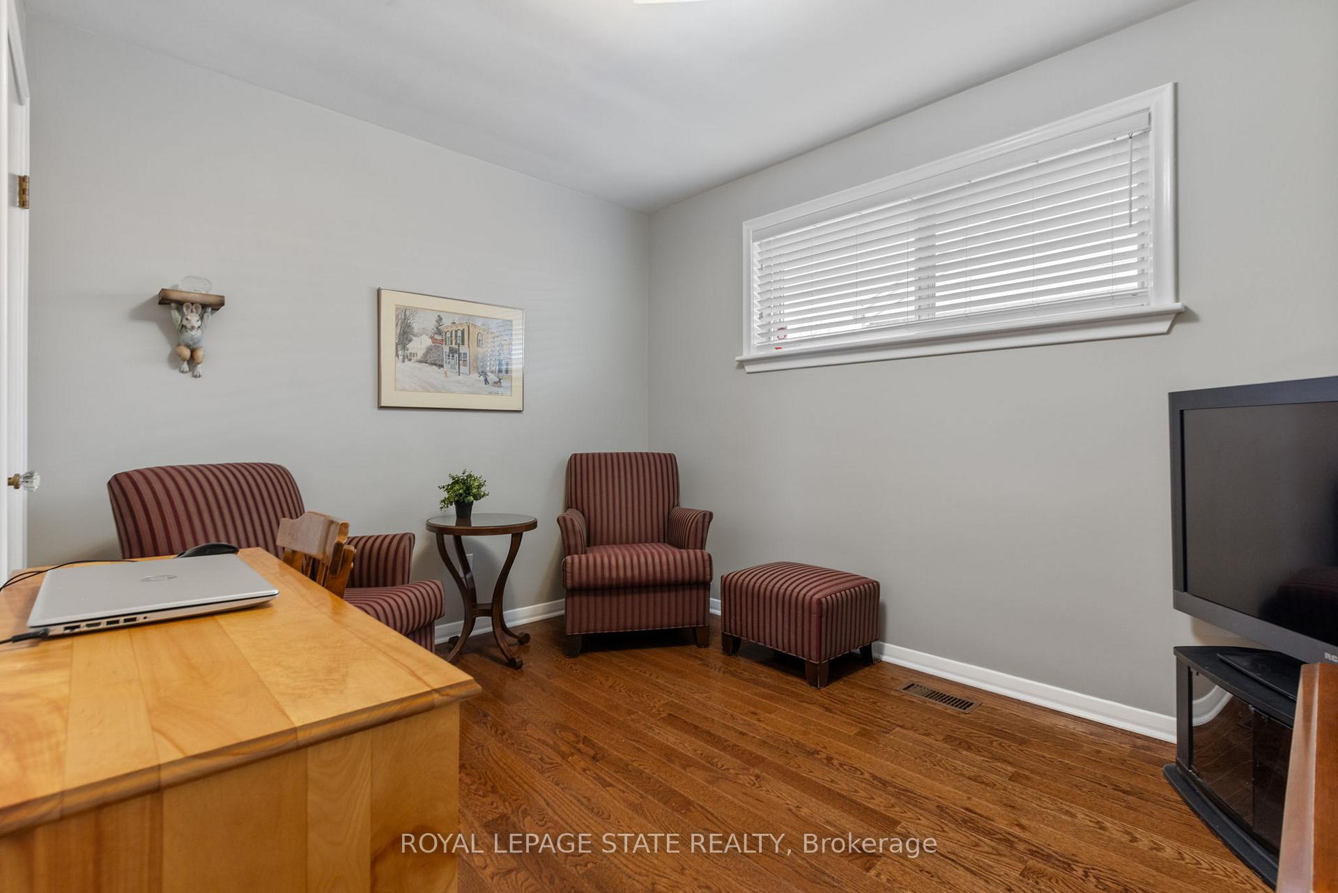 Photo 15 of 814 Tenth Avenue, Hamilton, Hampton Heights — HOMEH