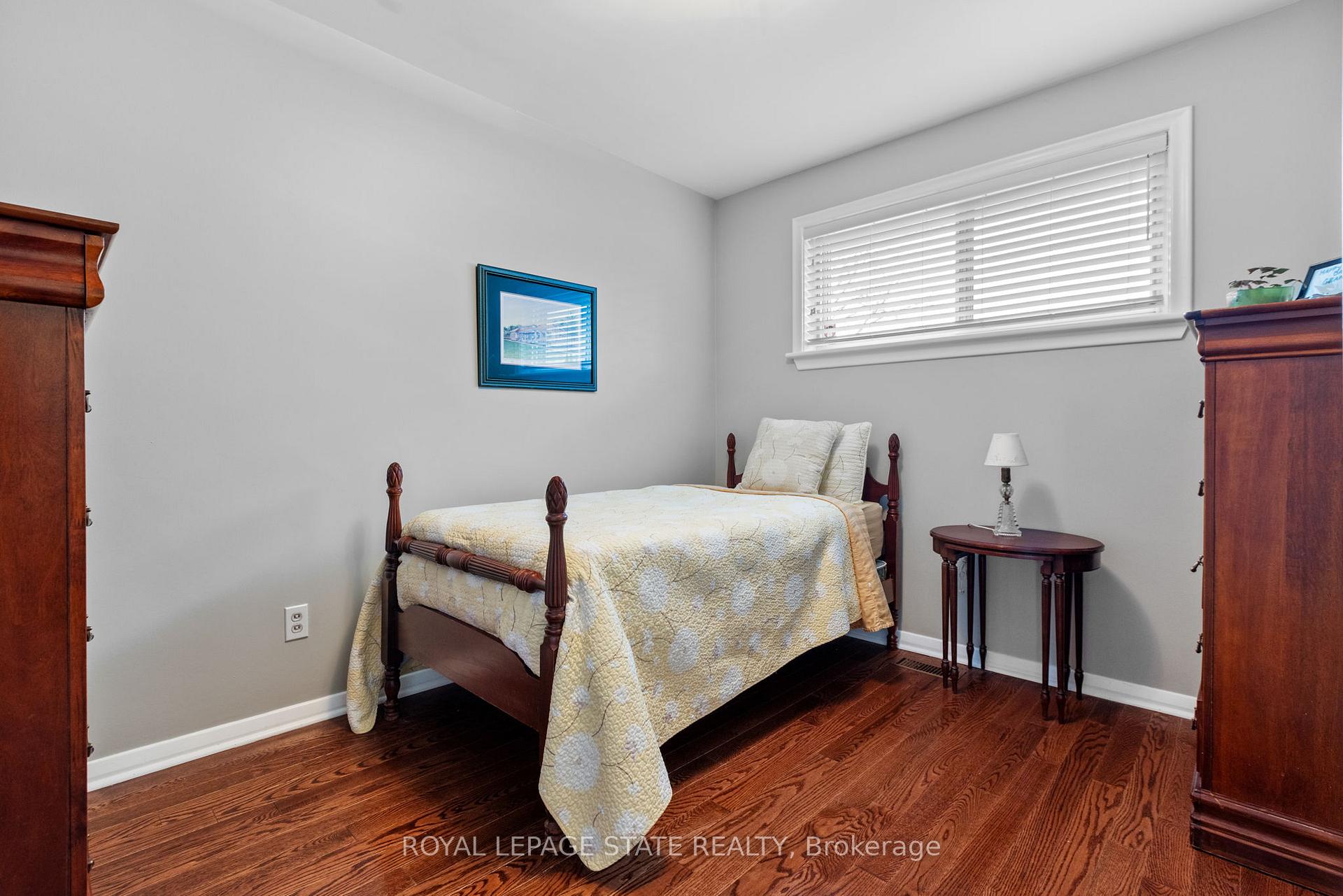 Photo 16 of 814 Tenth Avenue, Hamilton, Hampton Heights — HOMEH
