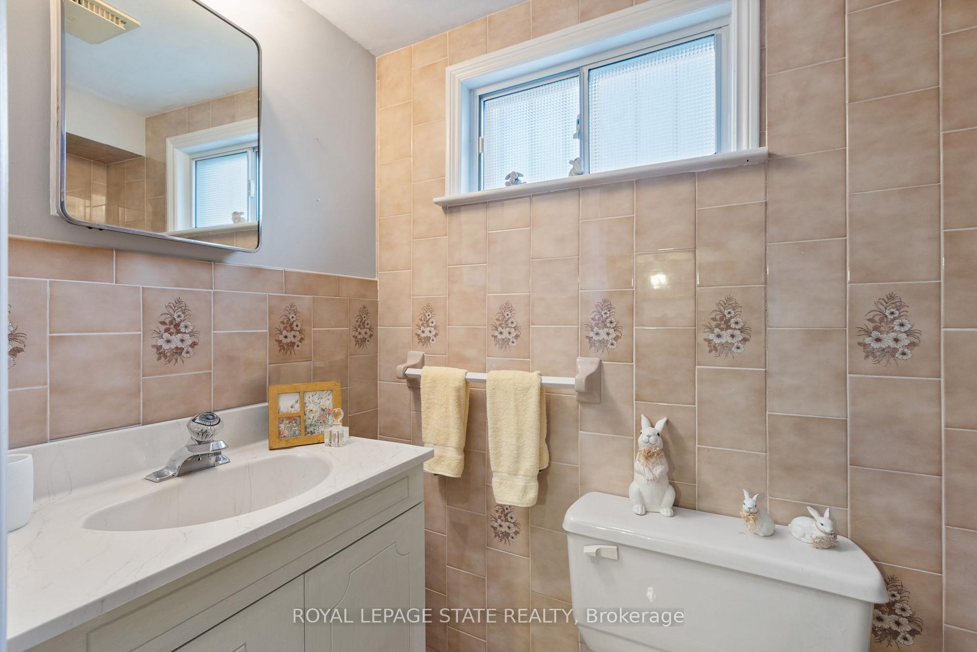 Photo 24 of 814 Tenth Avenue, Hamilton, Hampton Heights — HOMEH