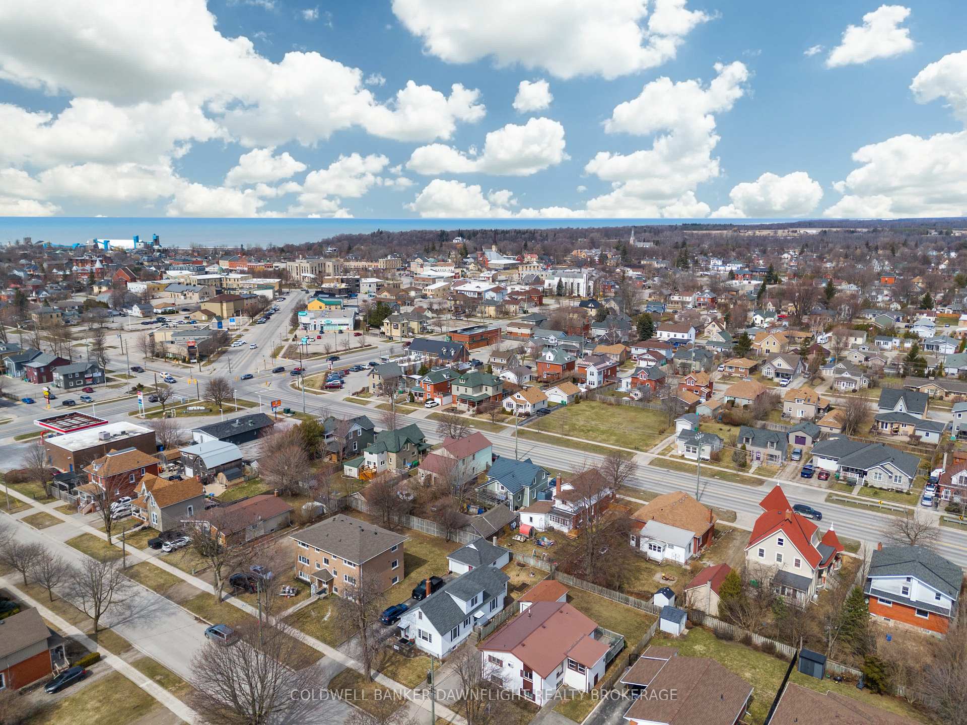 Photo 4 of 115 Picton Street E, Goderich, Goderich (Town) — HOMEH